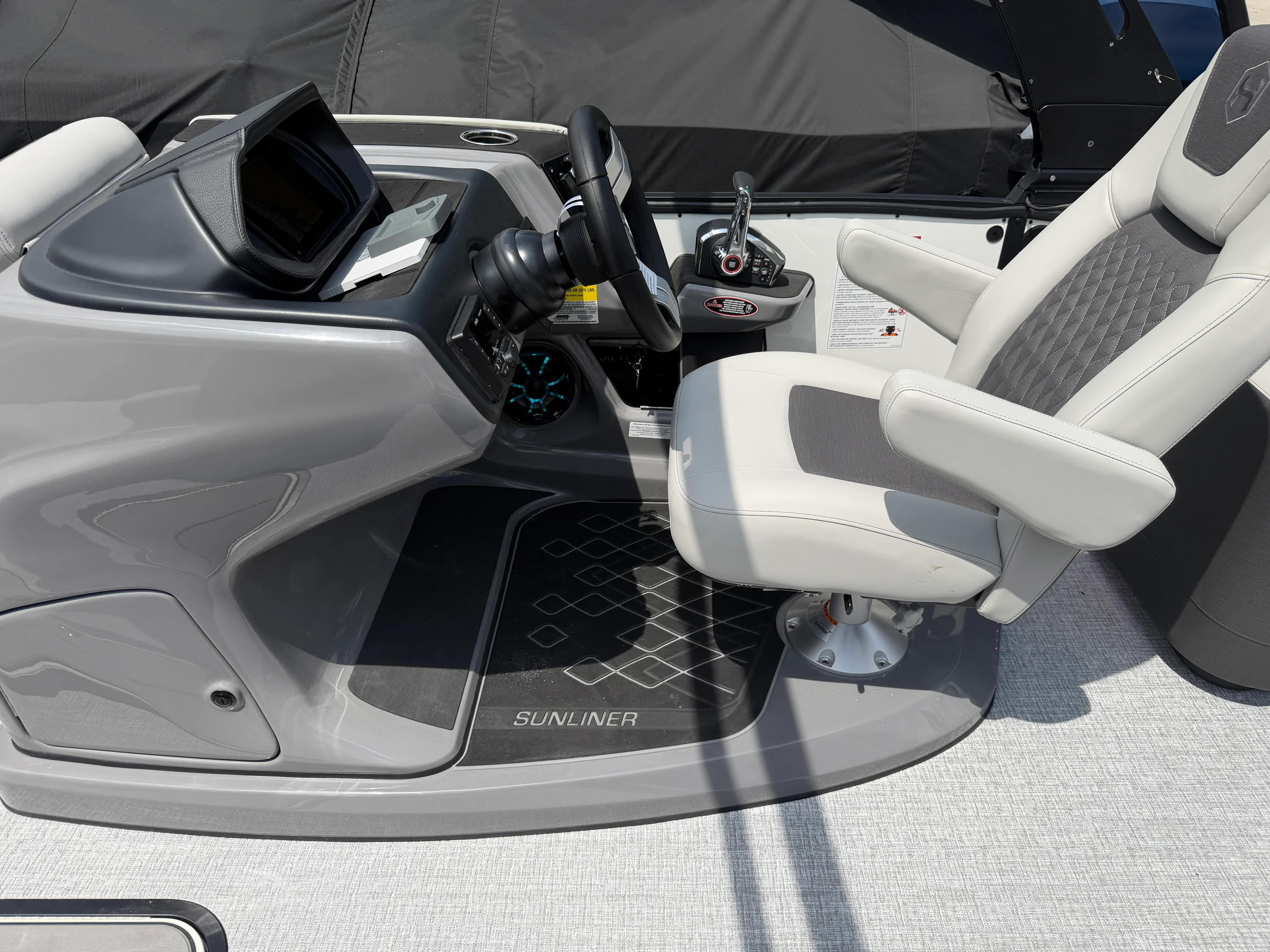 2026 Harris SUNLINER 250 Image Thumbnail #23