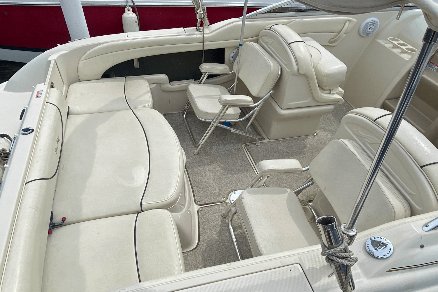 2004 Sea Ray 225 WEEKENDER Image Thumbnail #6