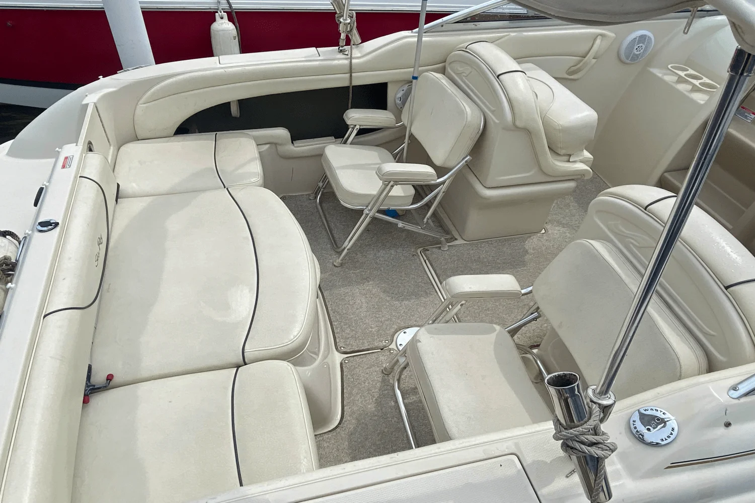 2004 Sea Ray 225 WEEKENDER Image Thumbnail #6