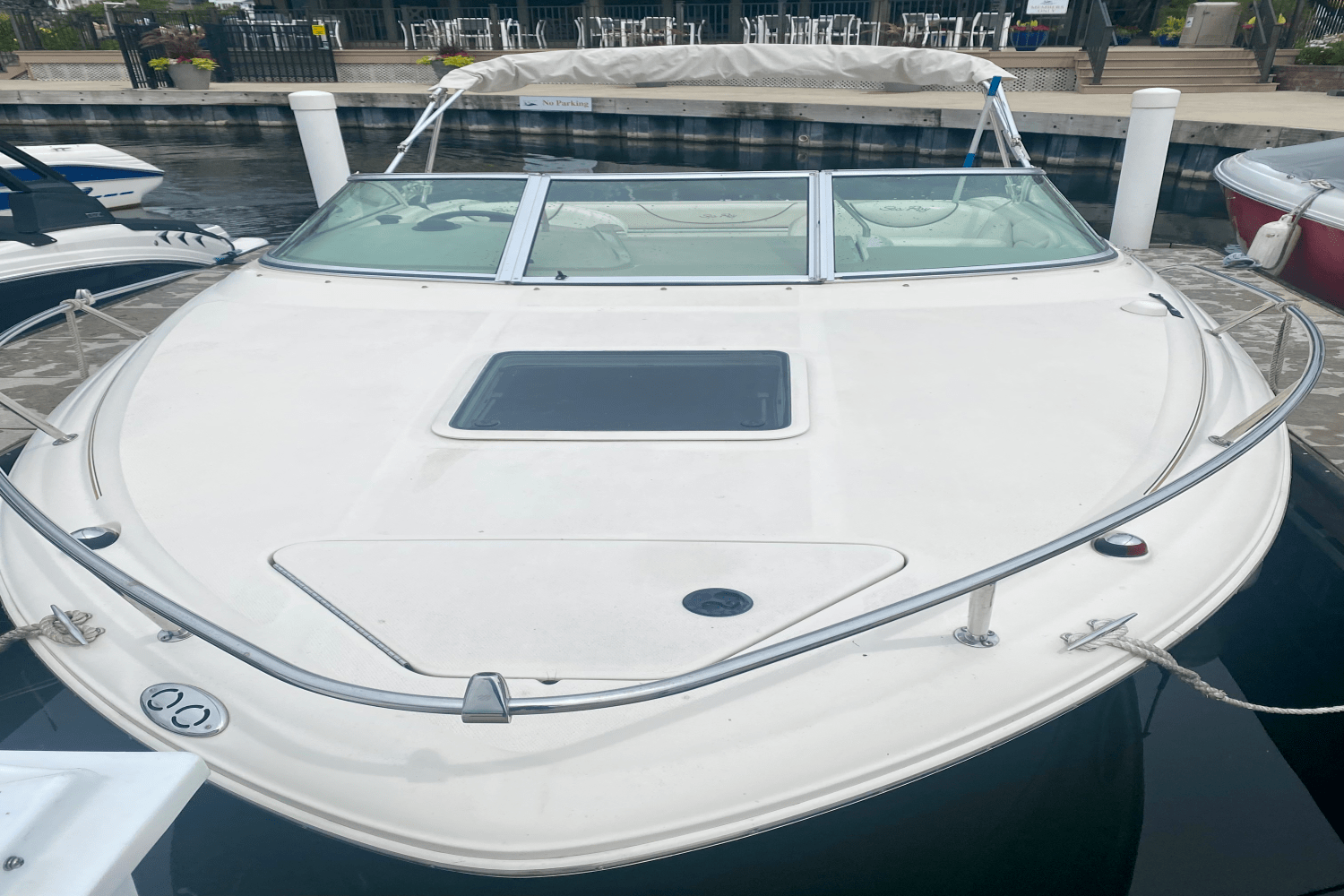 2004 Sea Ray 225 WEEKENDER Image Thumbnail #2