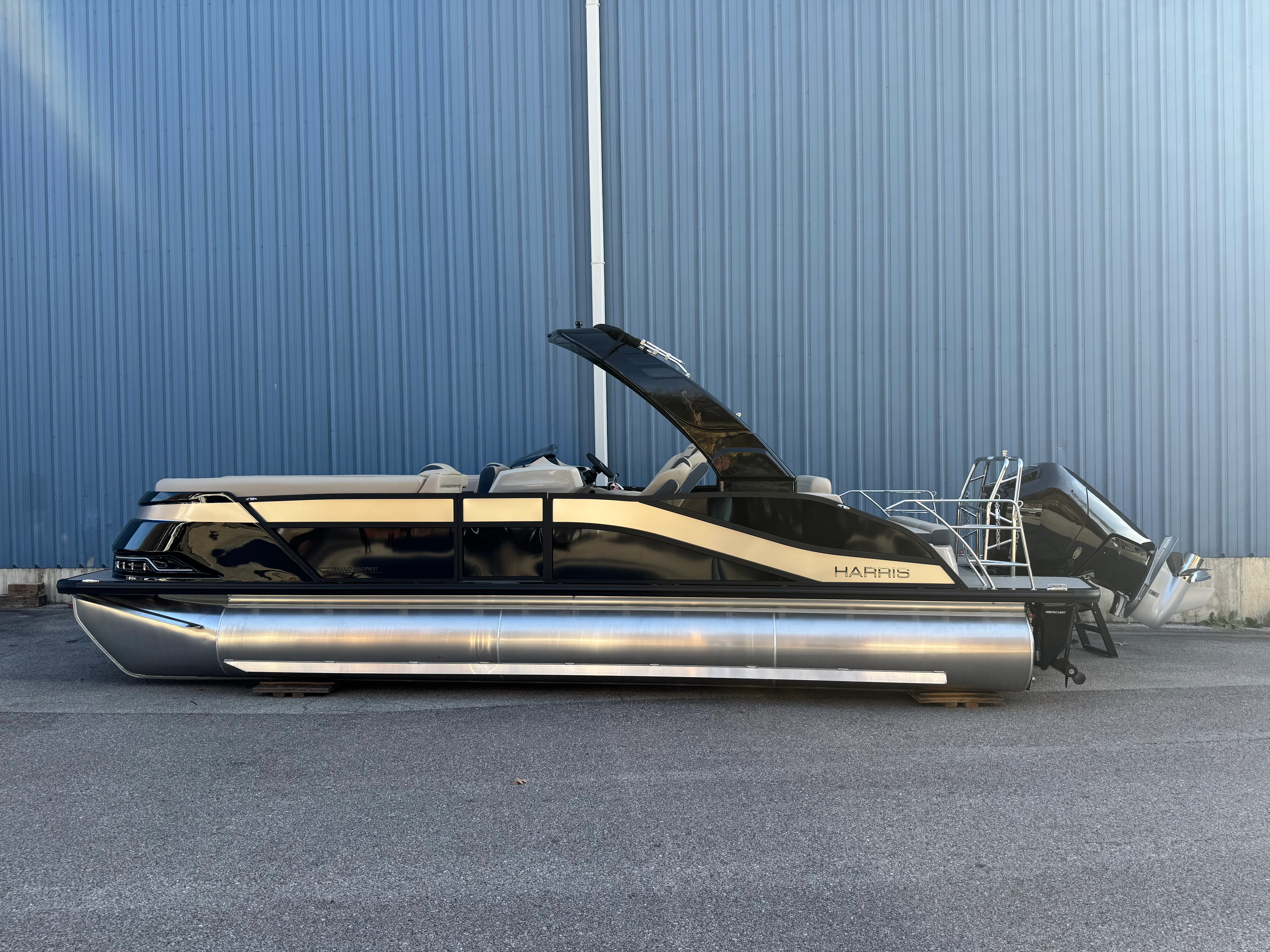 2026 Harris Grand Mariner 250 Image Thumbnail #7