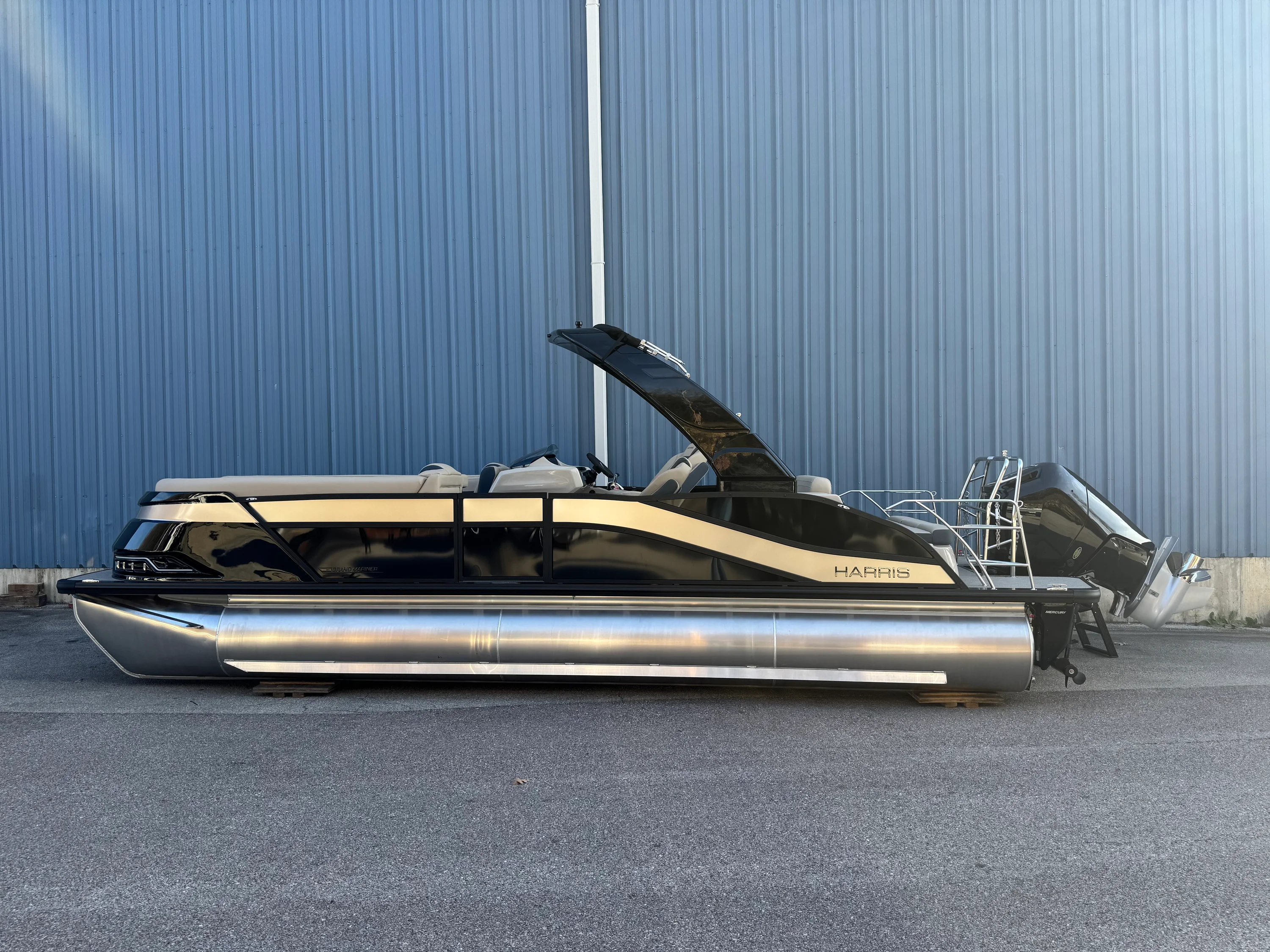 2026 Harris Grand Mariner 250 Image Thumbnail #7