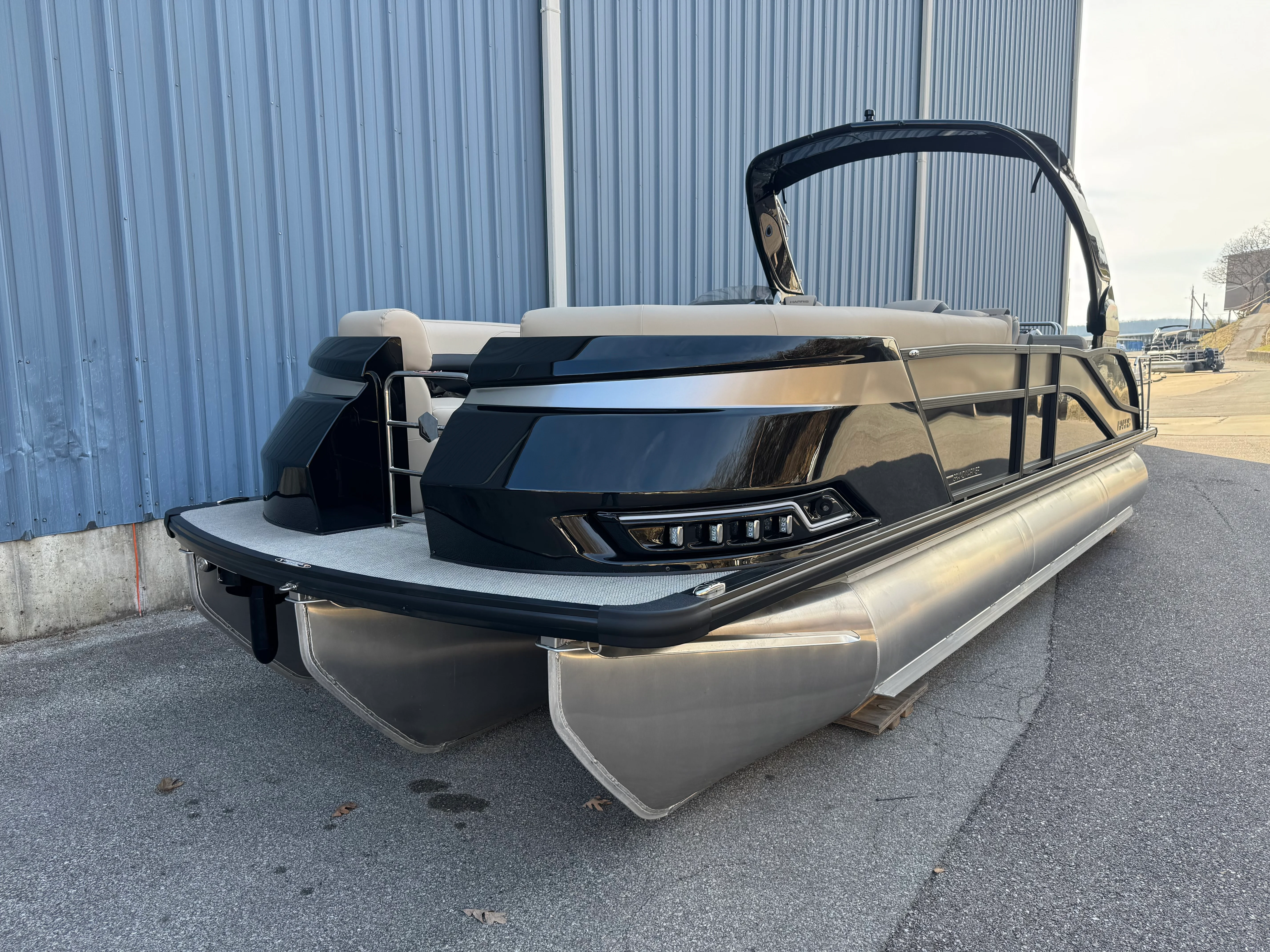 2026 Harris Grand Mariner 250 Image Thumbnail #9