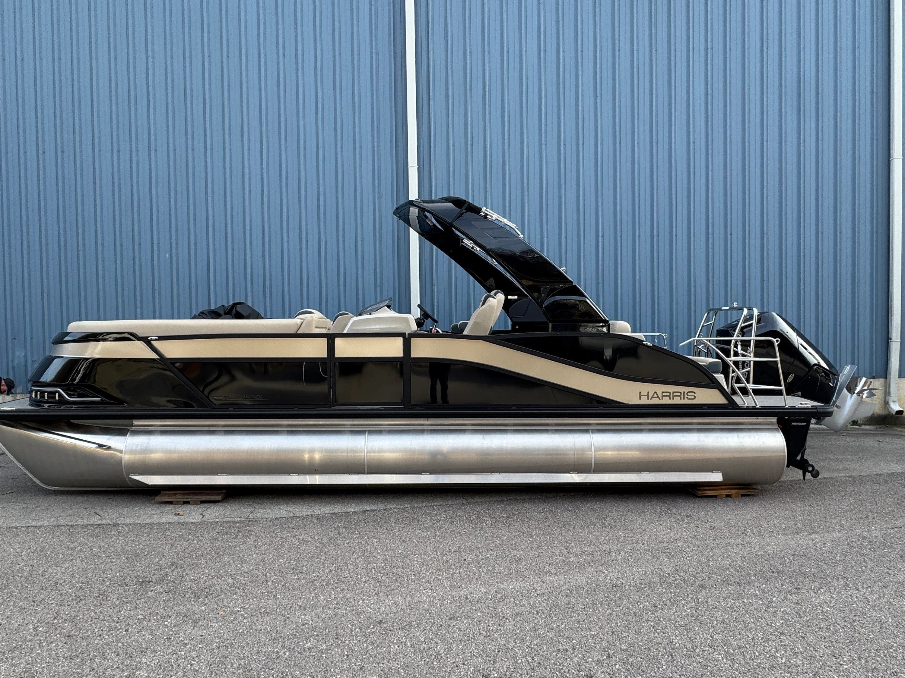 2026 Harris Grand Mariner 250 Image Thumbnail #11