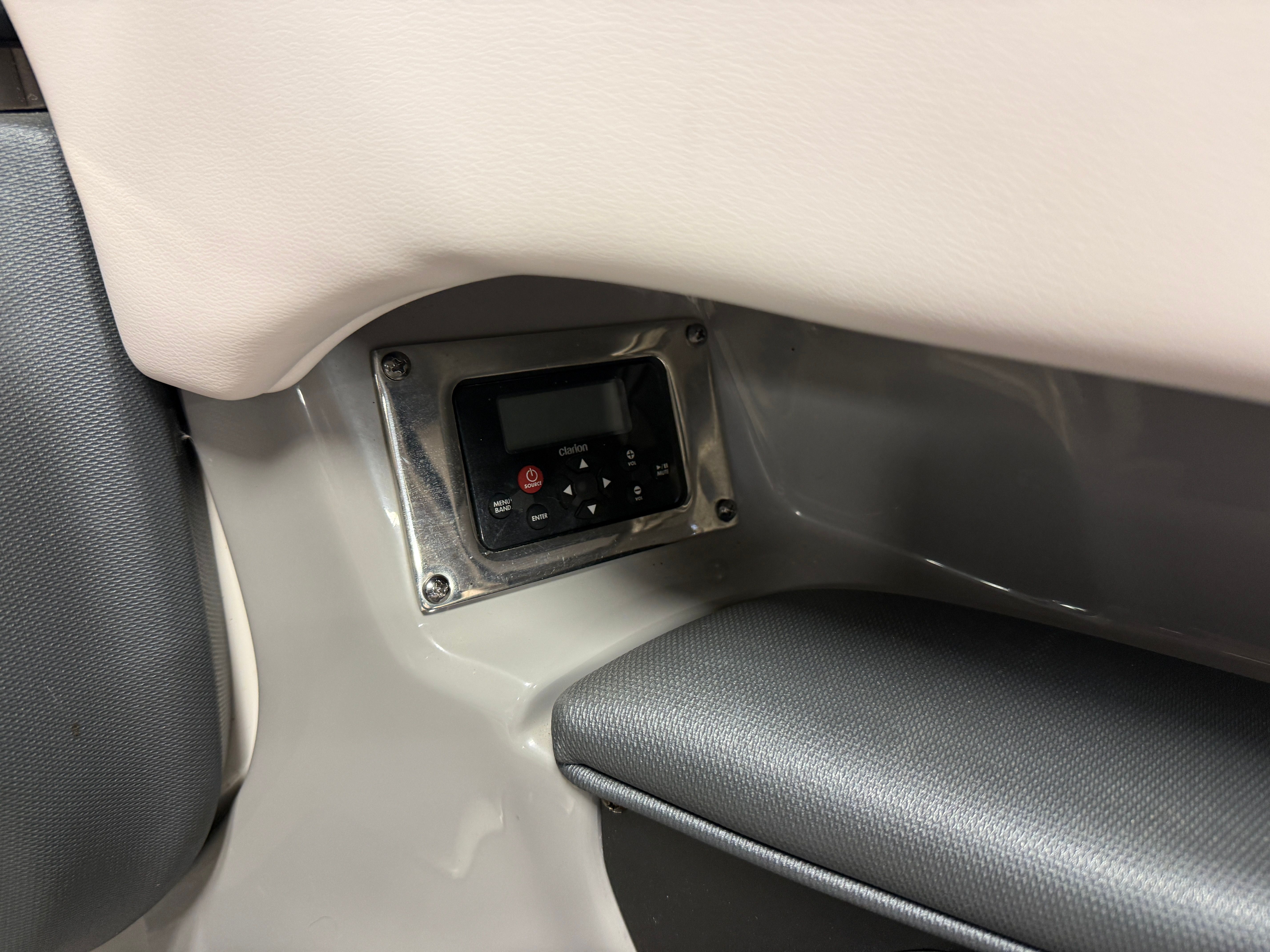 2019 Chaparral 246 Image Thumbnail #52