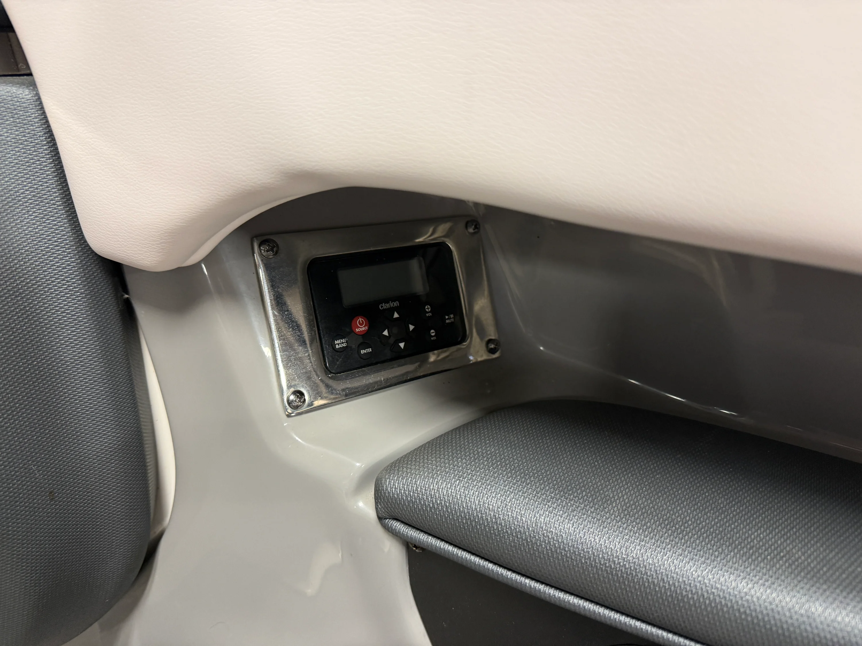 2019 Chaparral 246 Image Thumbnail #52