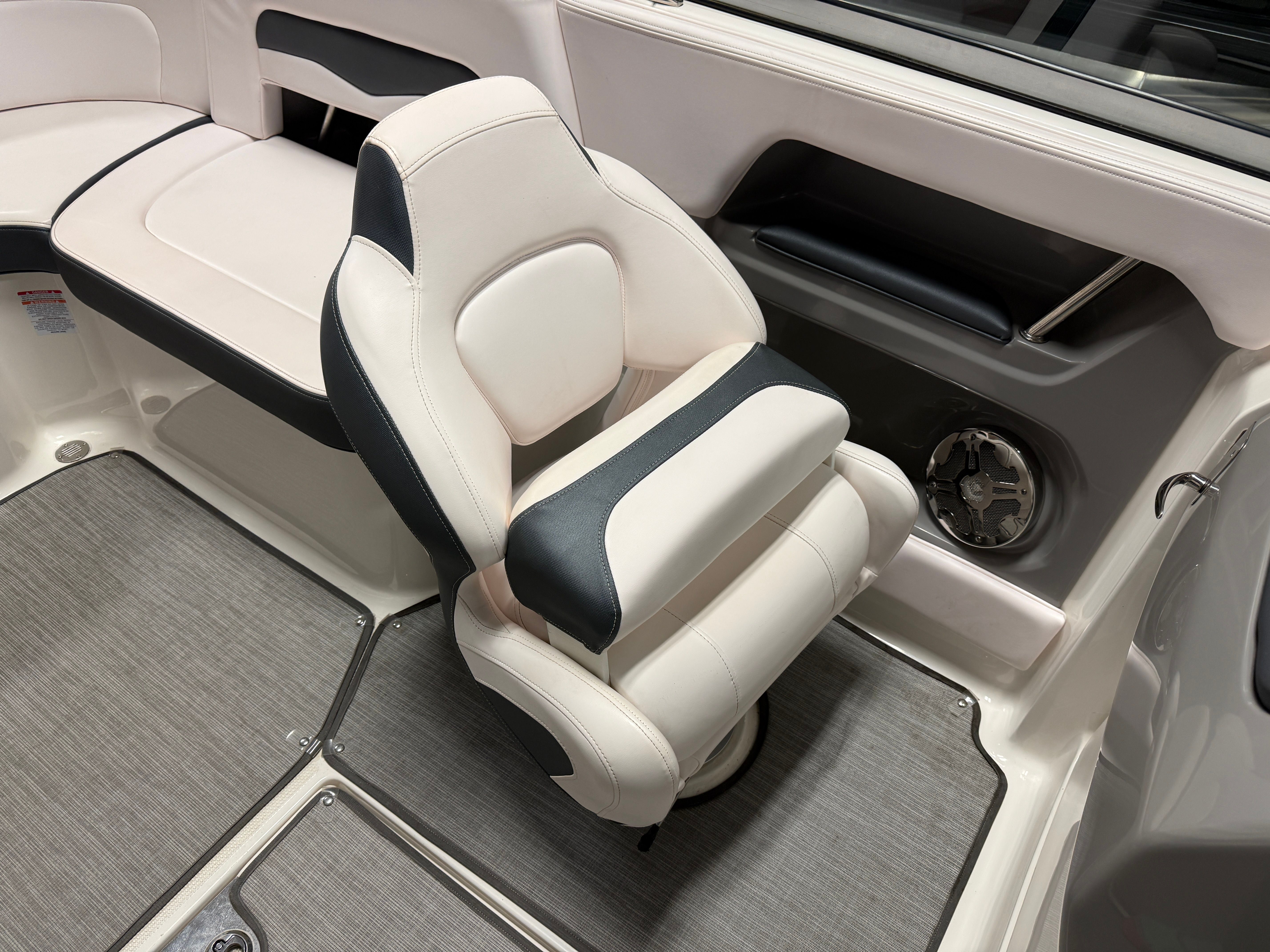 2019 Chaparral 246 Image Thumbnail #33