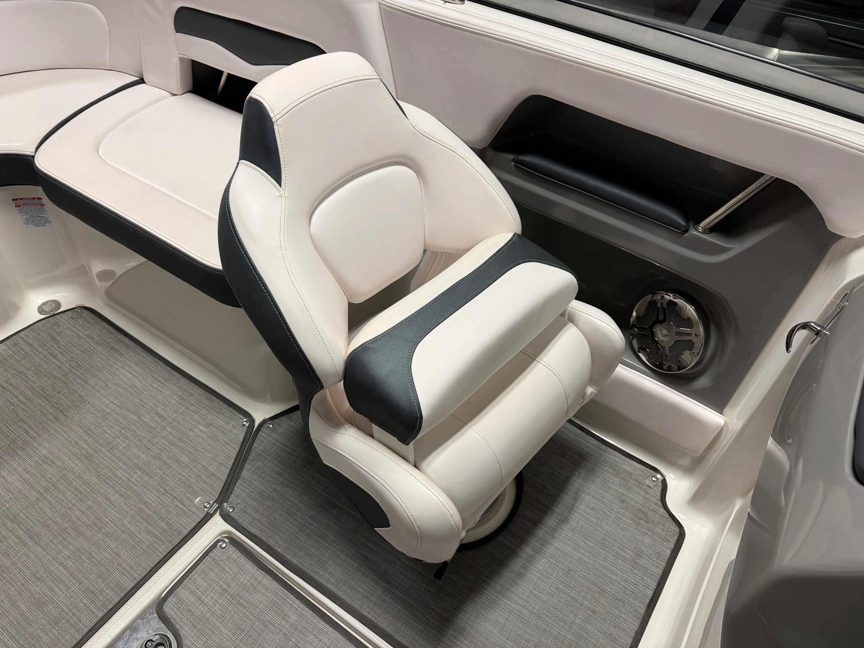 2019 Chaparral 246 Image Thumbnail #33