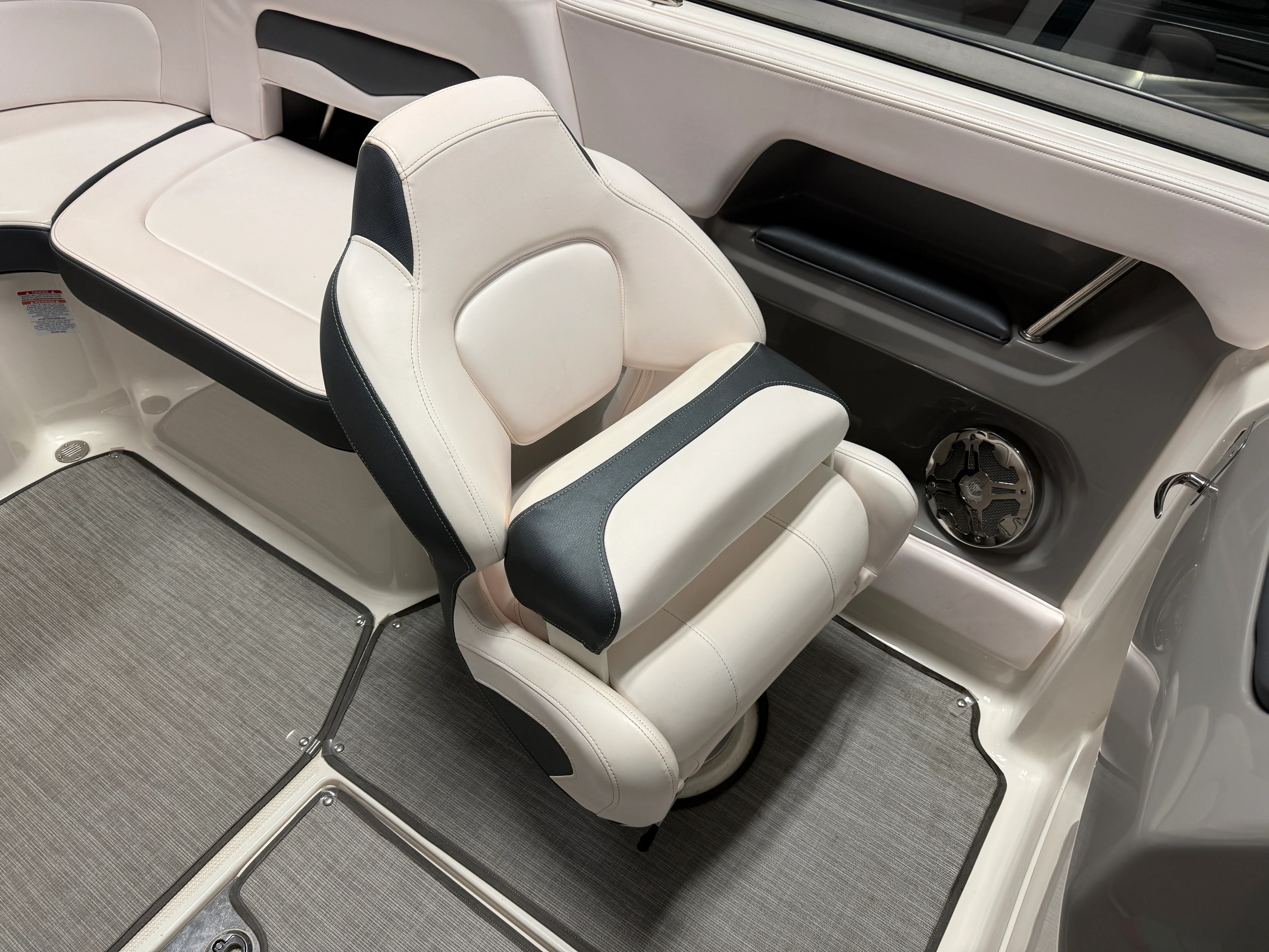 2019 Chaparral 246 Image Thumbnail #33