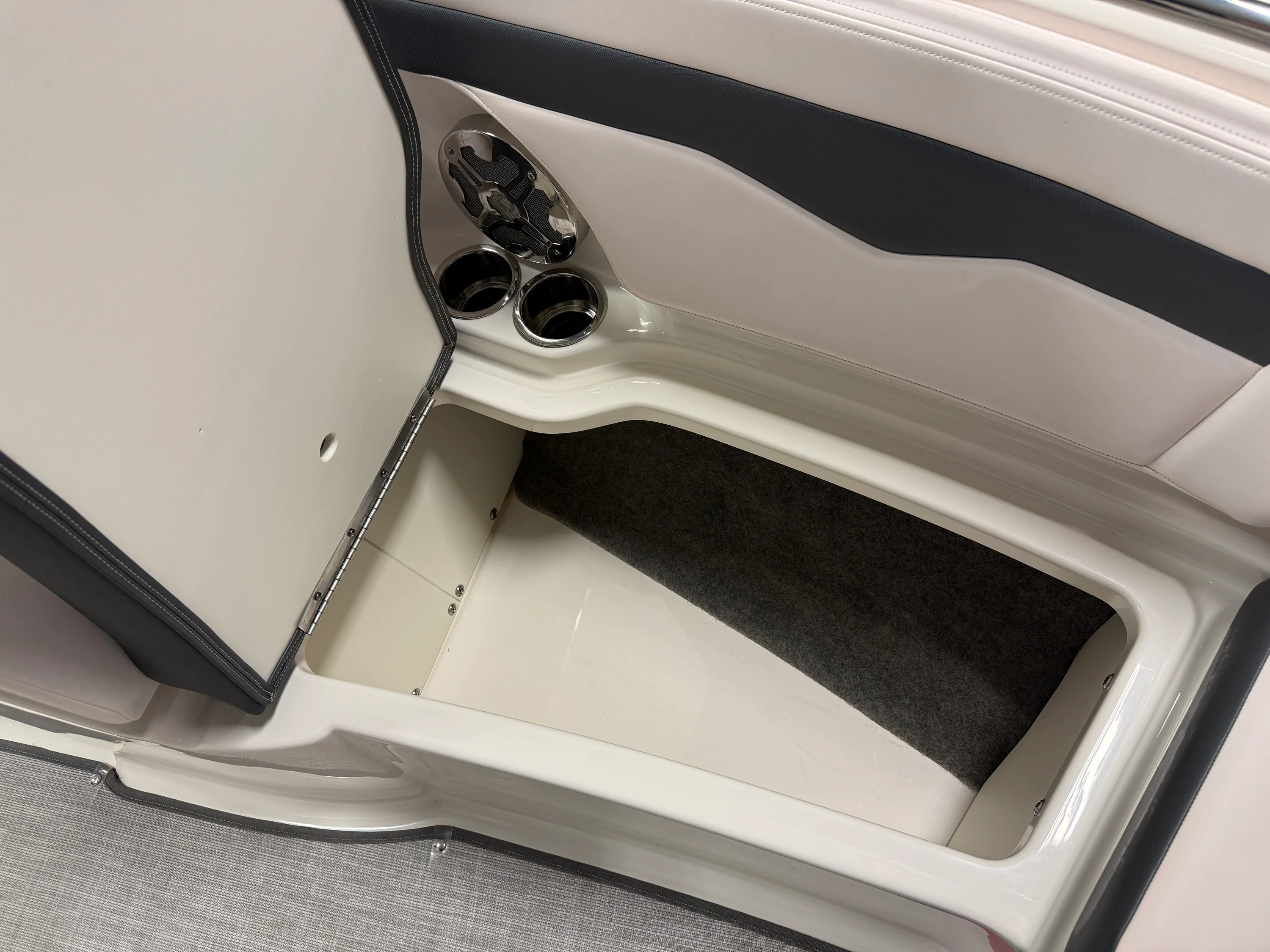 2019 Chaparral 246 Image Thumbnail #63