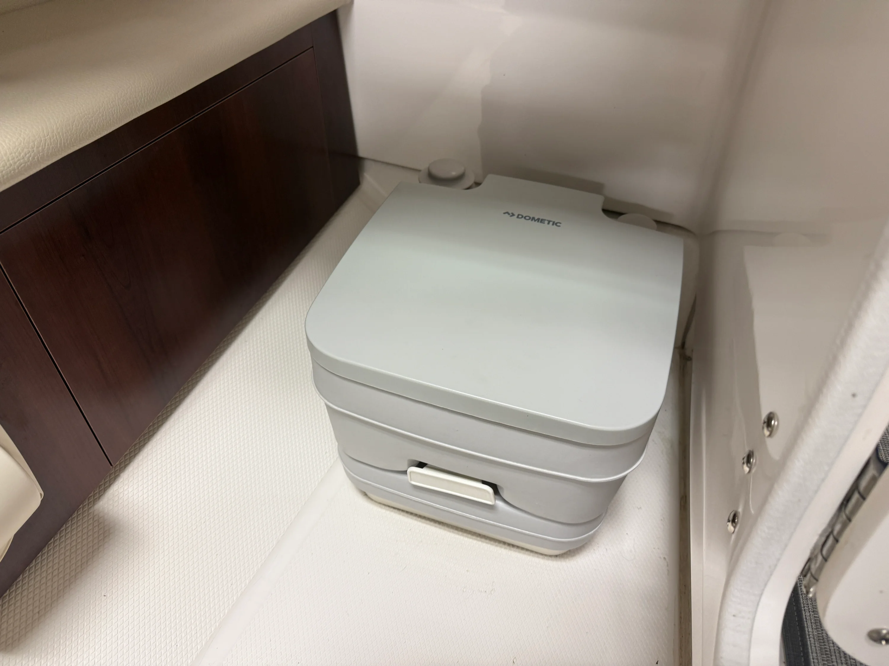 2019 Chaparral 246 Image Thumbnail #41