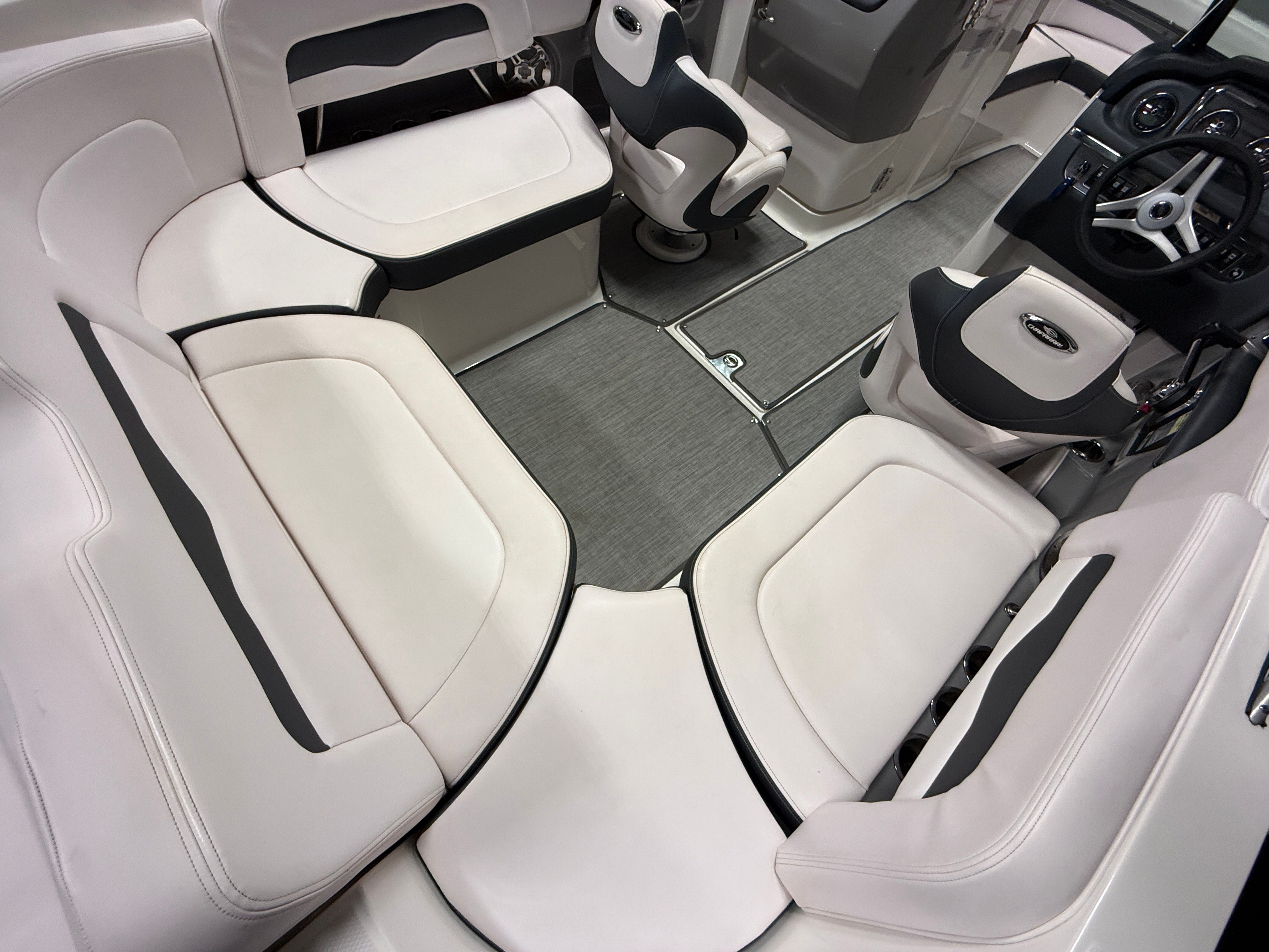 2019 Chaparral 246 Image Thumbnail #19