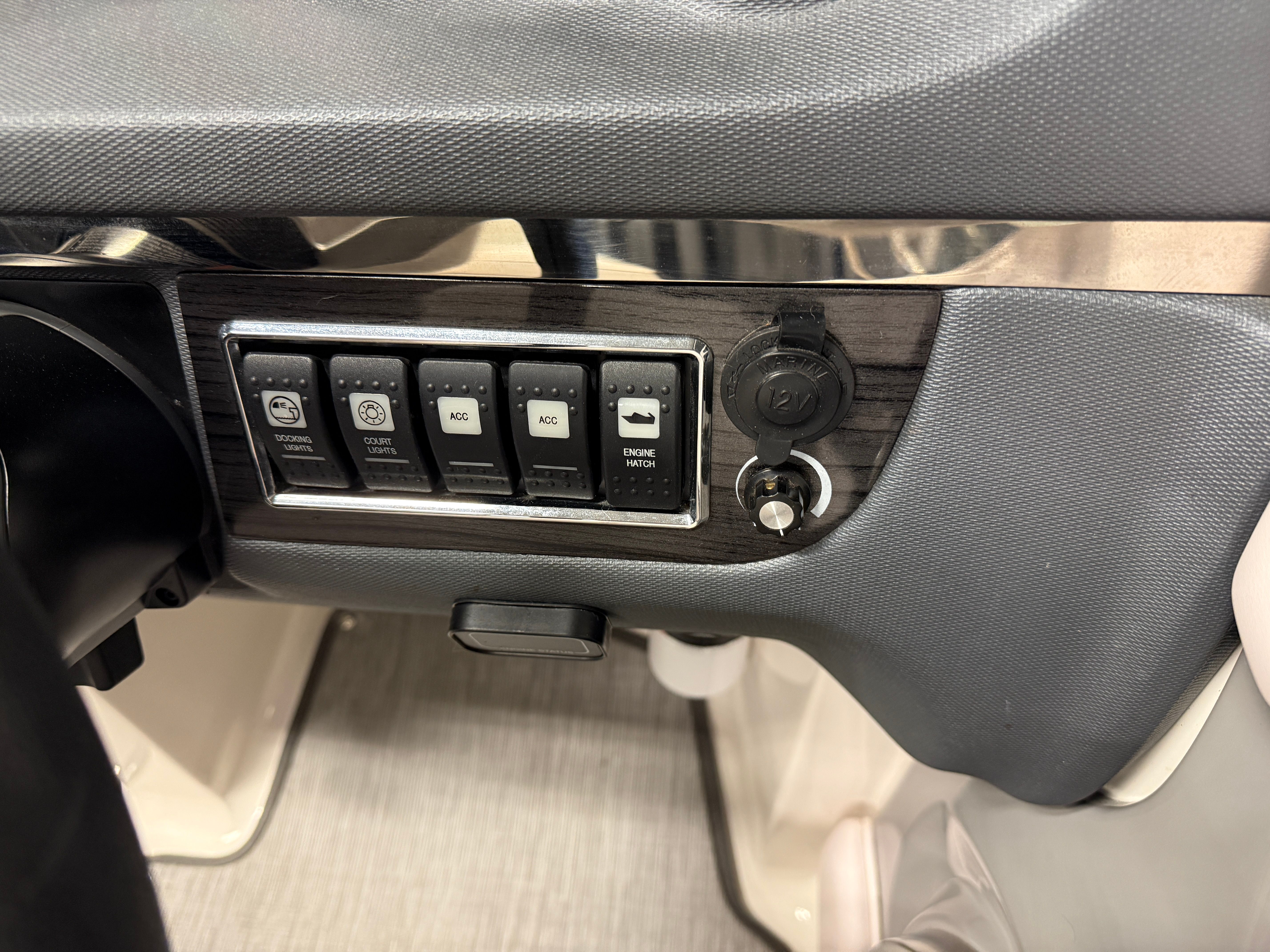 2019 Chaparral 246 Image Thumbnail #50