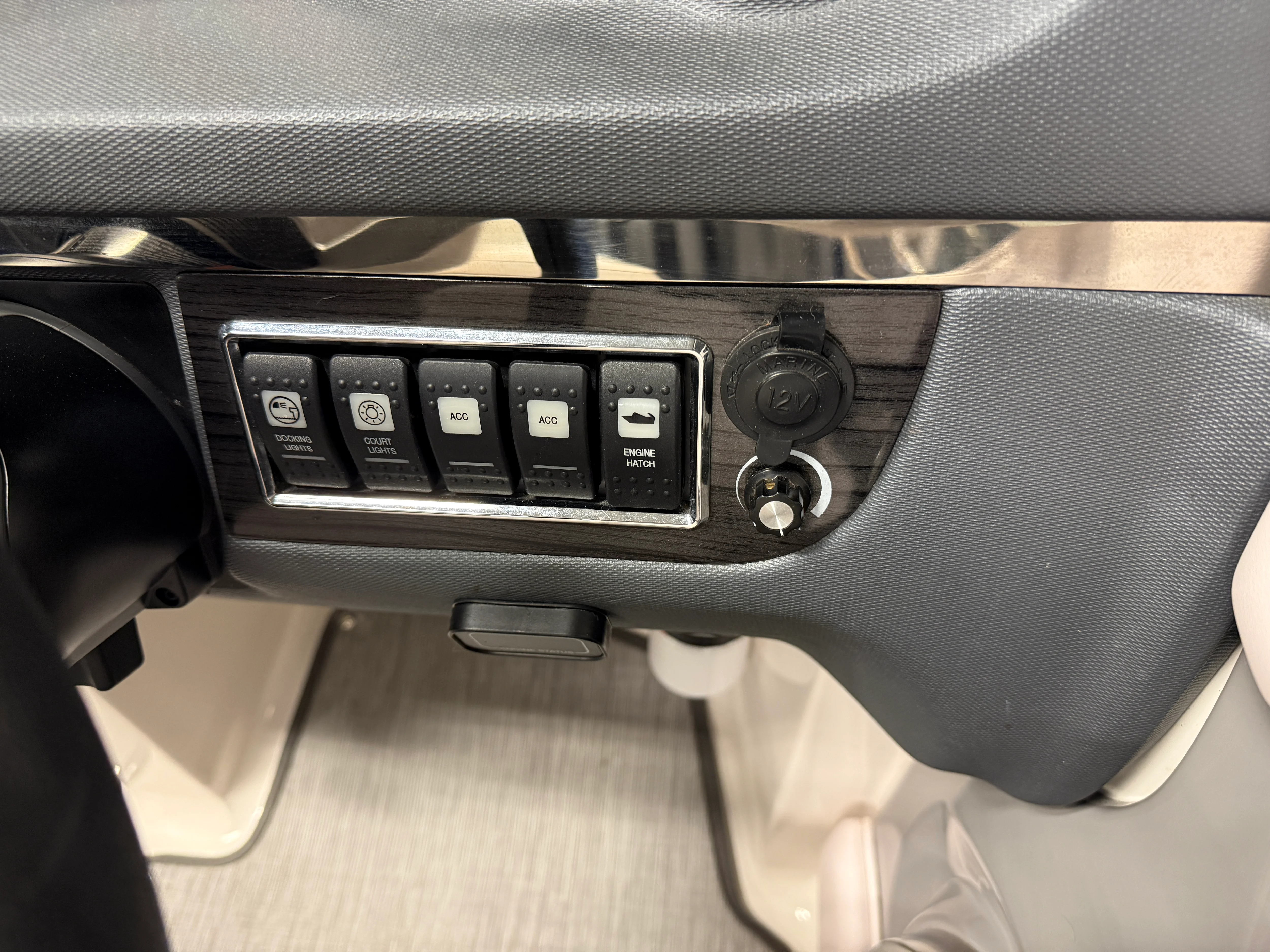 2019 Chaparral 246 Image Thumbnail #50