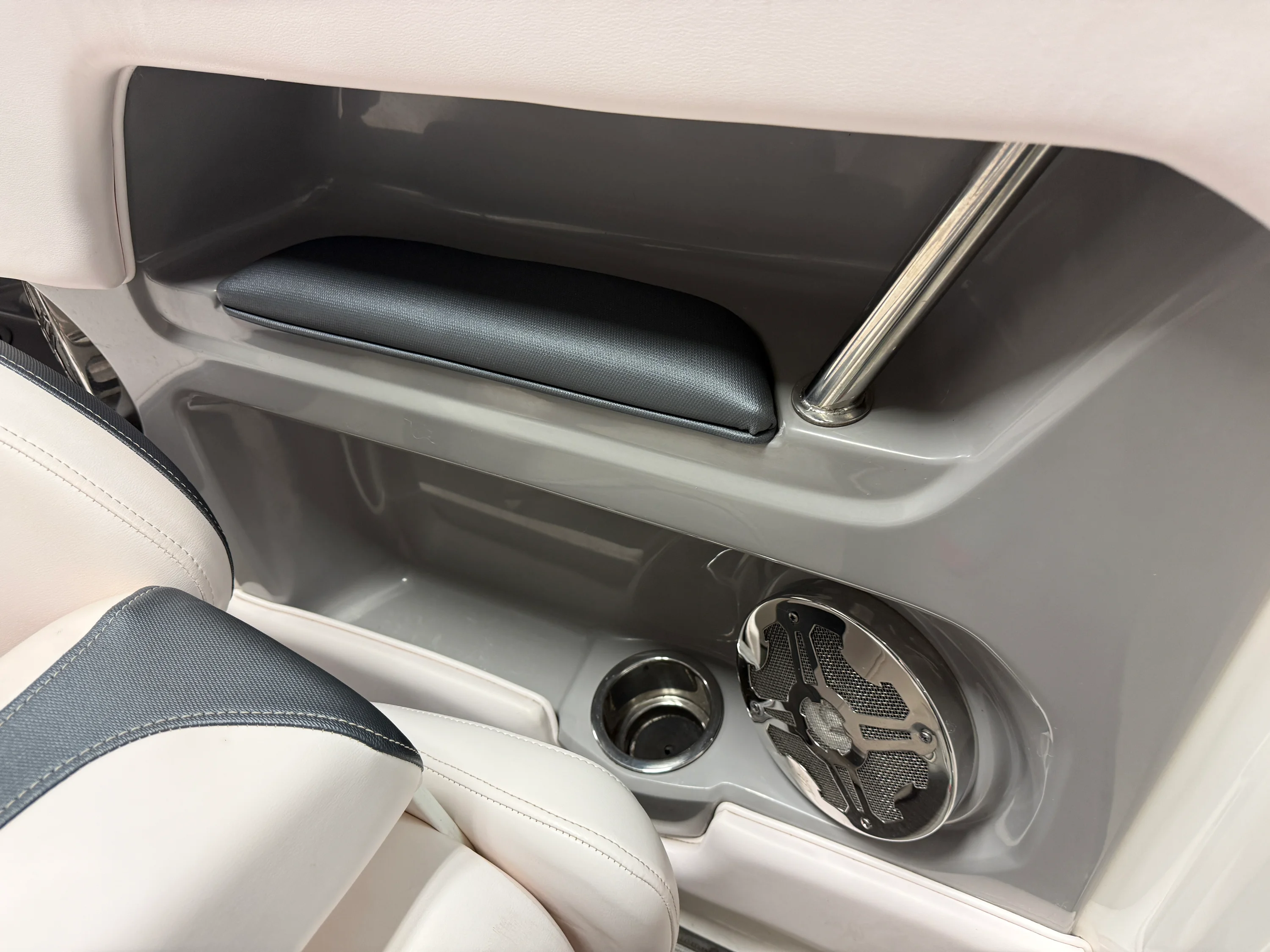 2019 Chaparral 246 Image Thumbnail #34