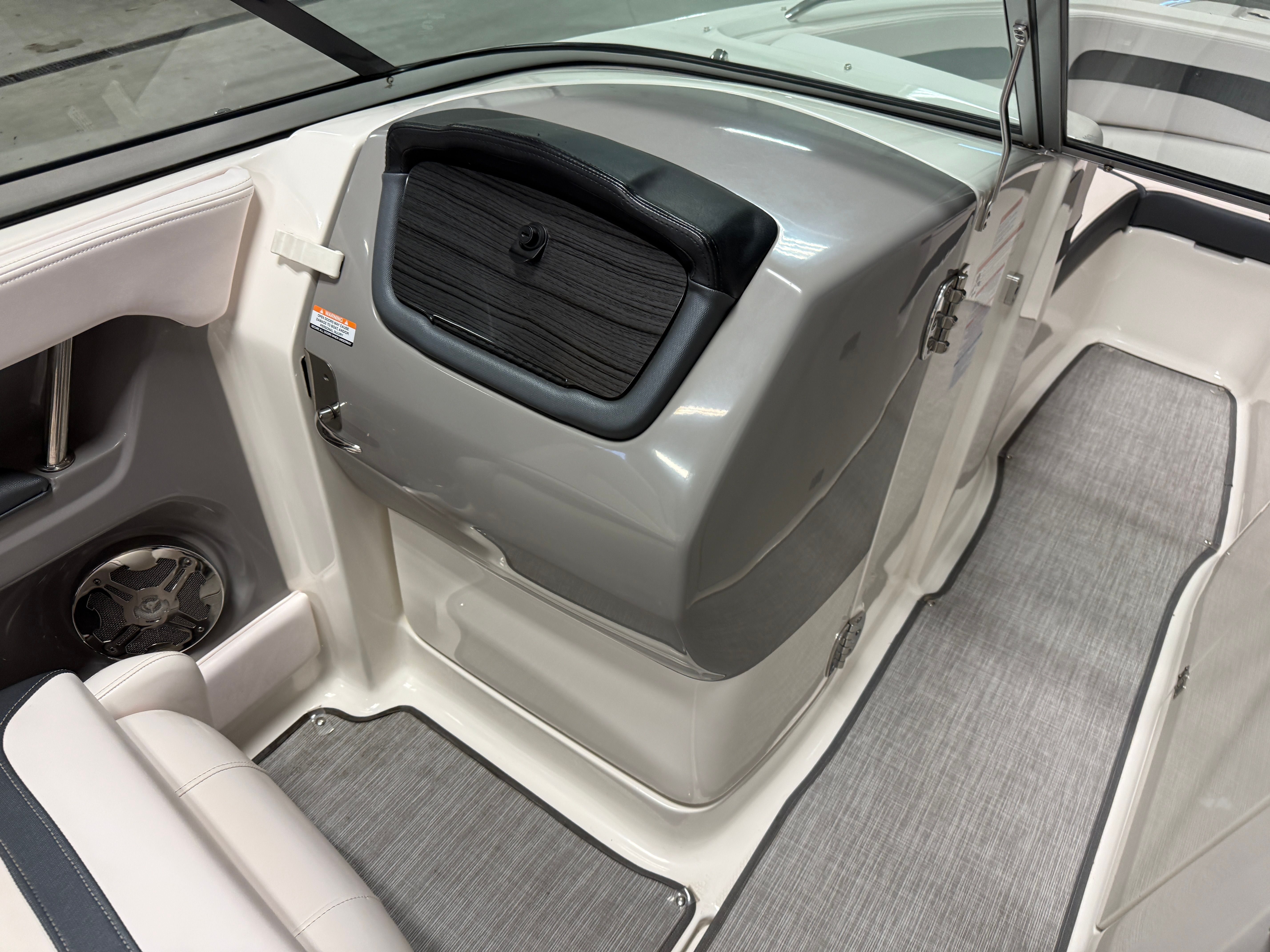 2019 Chaparral 246 Image Thumbnail #35