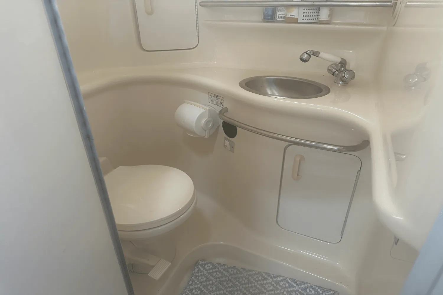 1996 Sea Ray 330 SUNDANCER Image Thumbnail #32