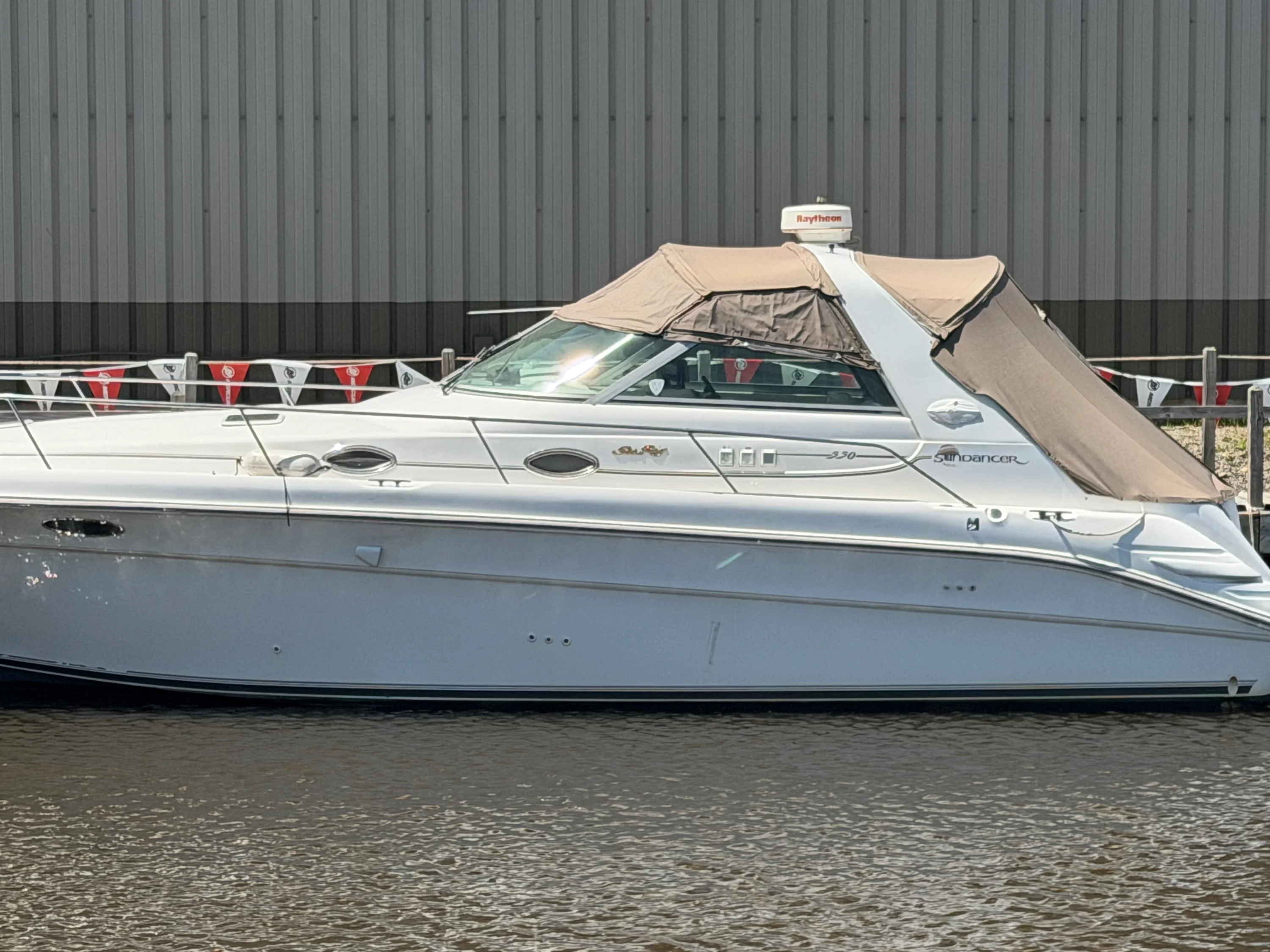 1996 Sea Ray 330 SUNDANCER Image Thumbnail #2