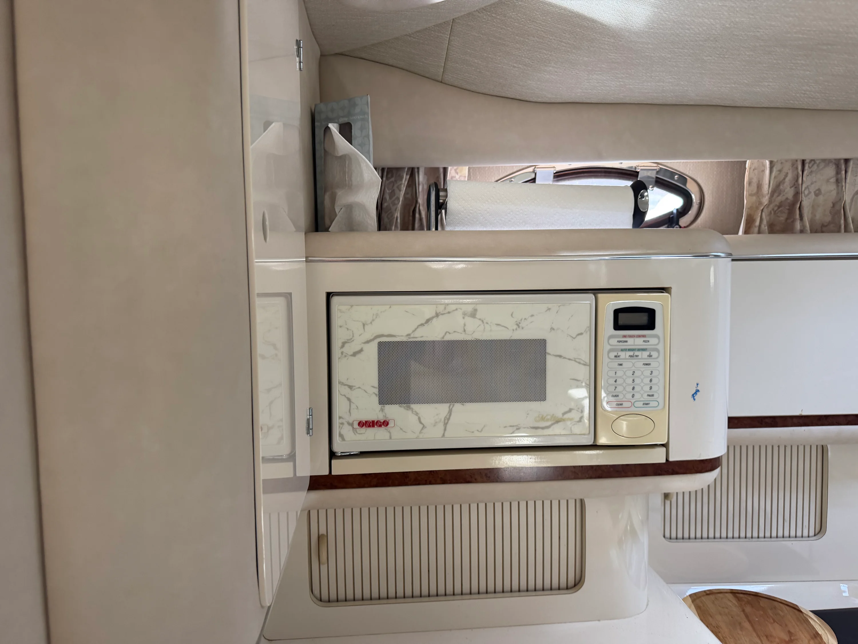1996 Sea Ray 330 SUNDANCER Image Thumbnail #50