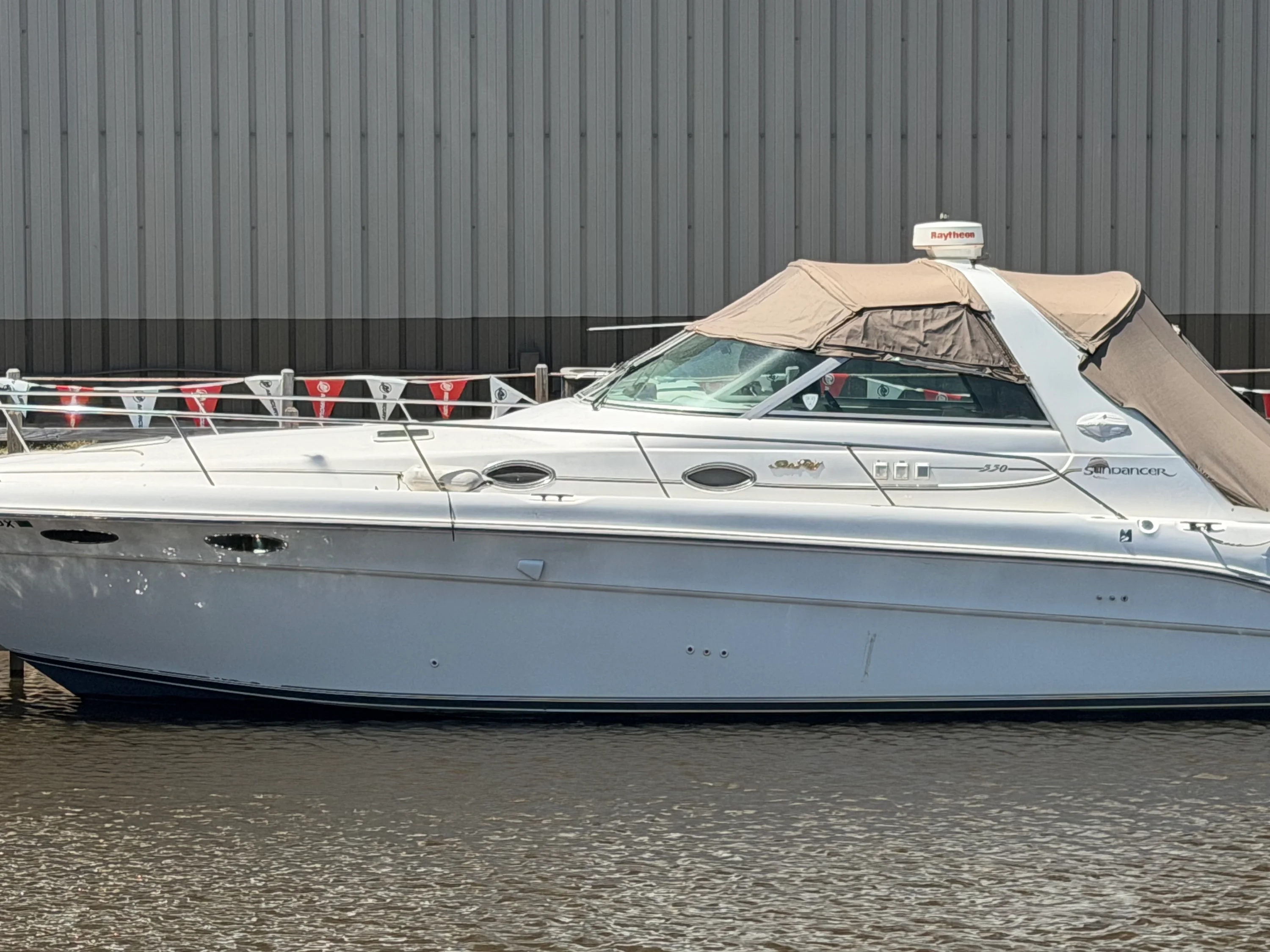 1996 Sea Ray 330 SUNDANCER Image Thumbnail #1