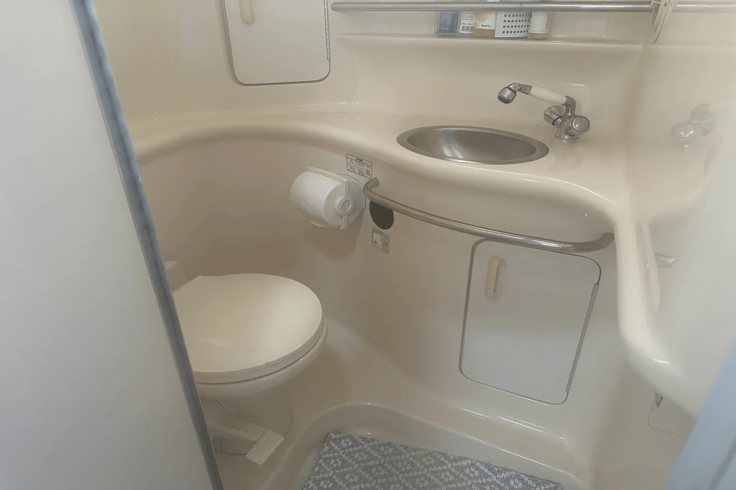 1996 Sea Ray 330 SUNDANCER Image Thumbnail #32