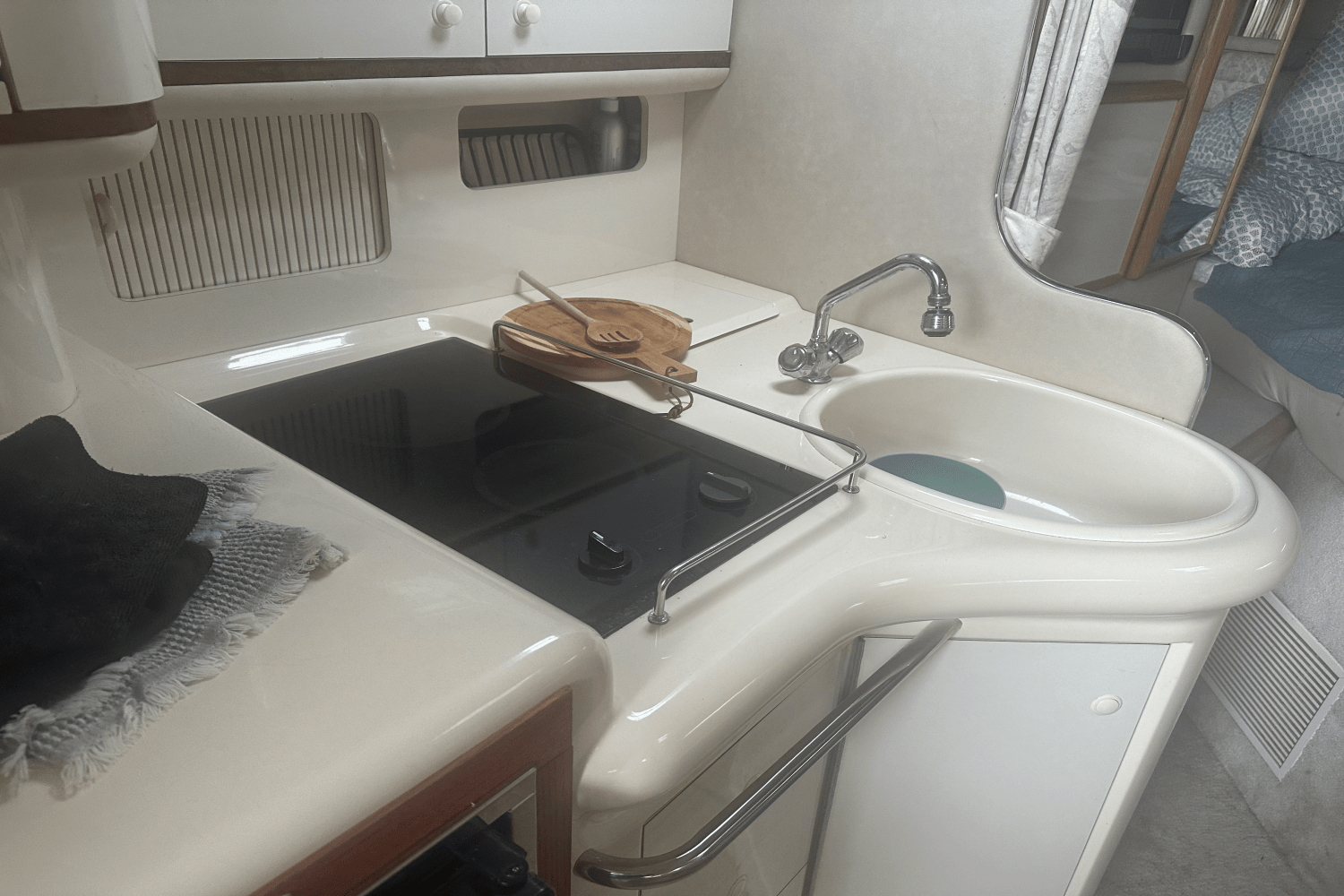 1996 Sea Ray 330 SUNDANCER Image Thumbnail #33