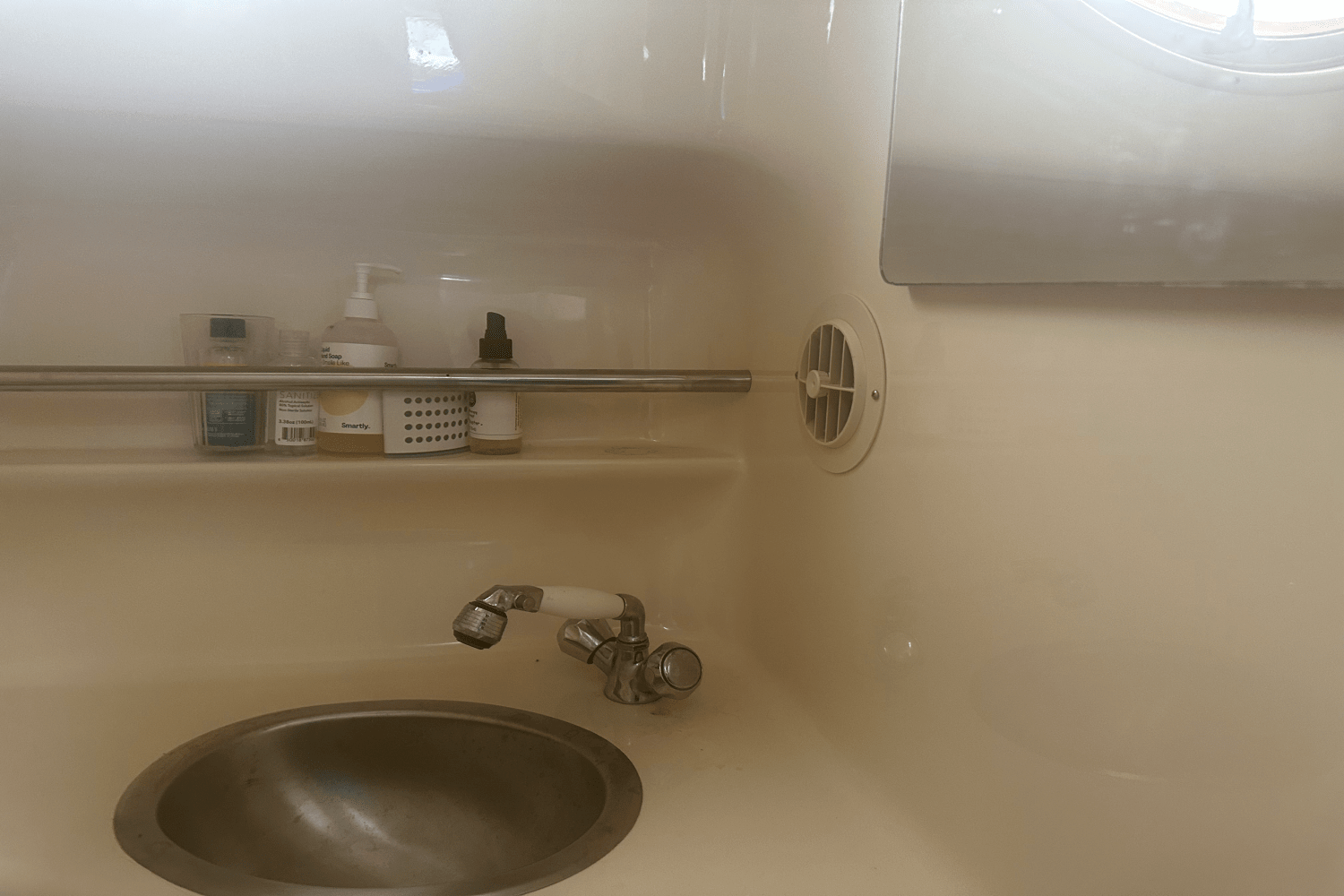 1996 Sea Ray 330 SUNDANCER Image Thumbnail #44