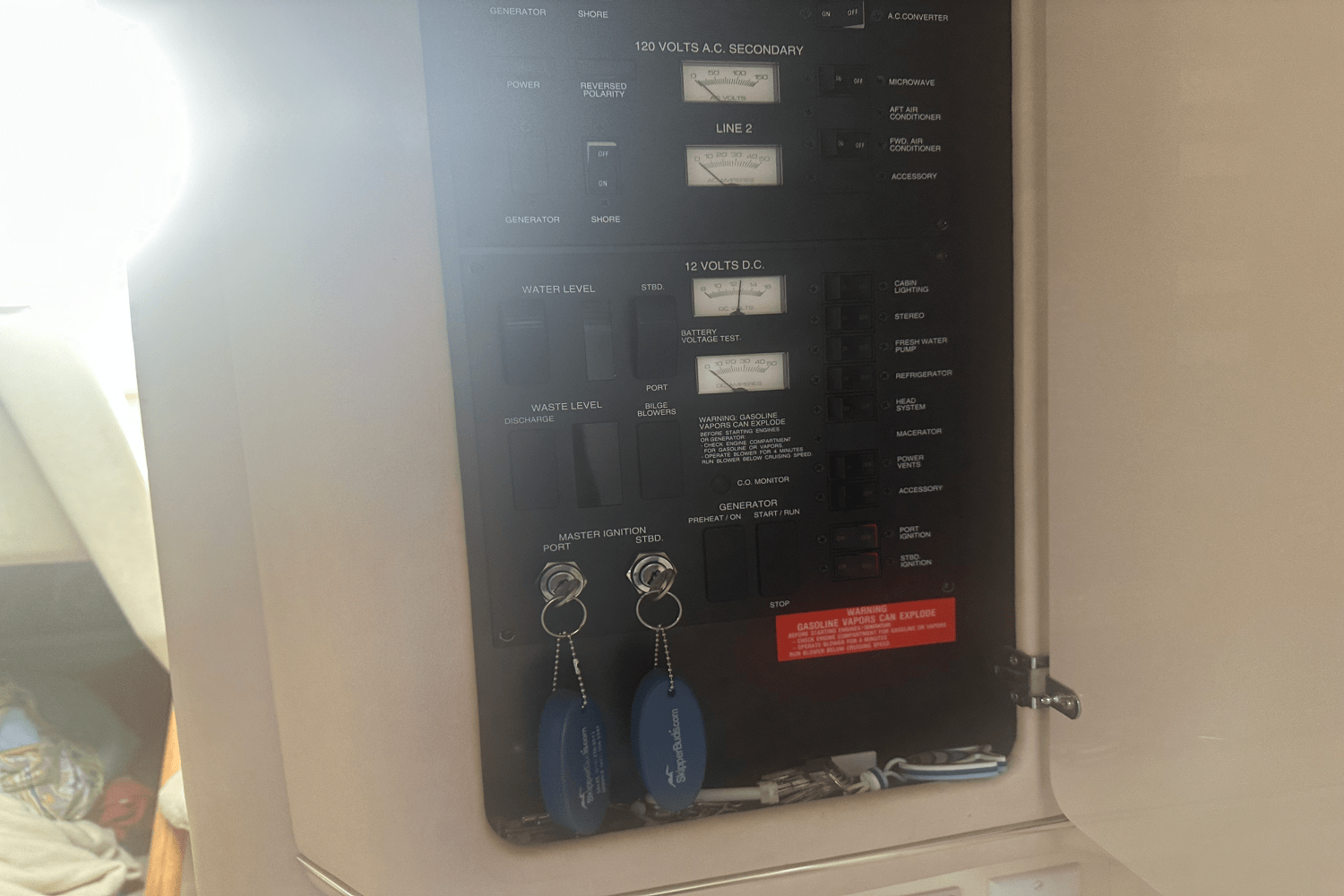 1996 Sea Ray 330 SUNDANCER Image Thumbnail #40