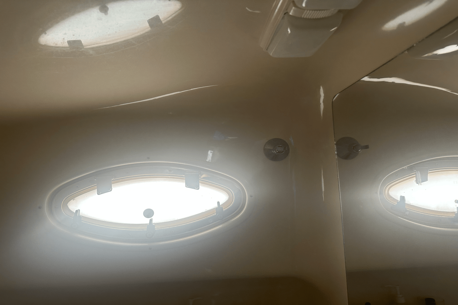 1996 Sea Ray 330 SUNDANCER Image Thumbnail #45