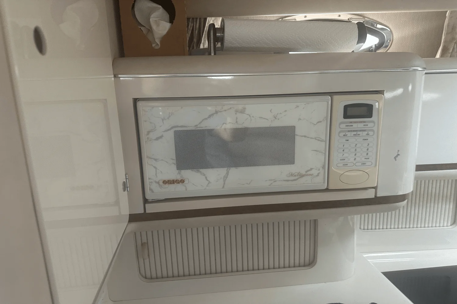 1996 Sea Ray 330 SUNDANCER Image Thumbnail #35