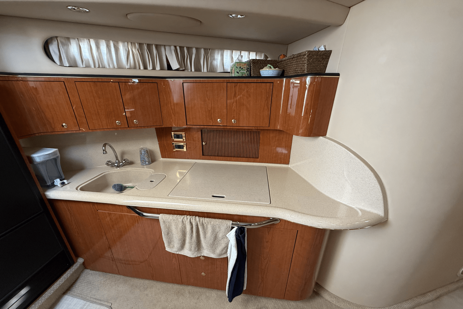 2000 Sea Ray 410 EXPRESS Image Thumbnail #15