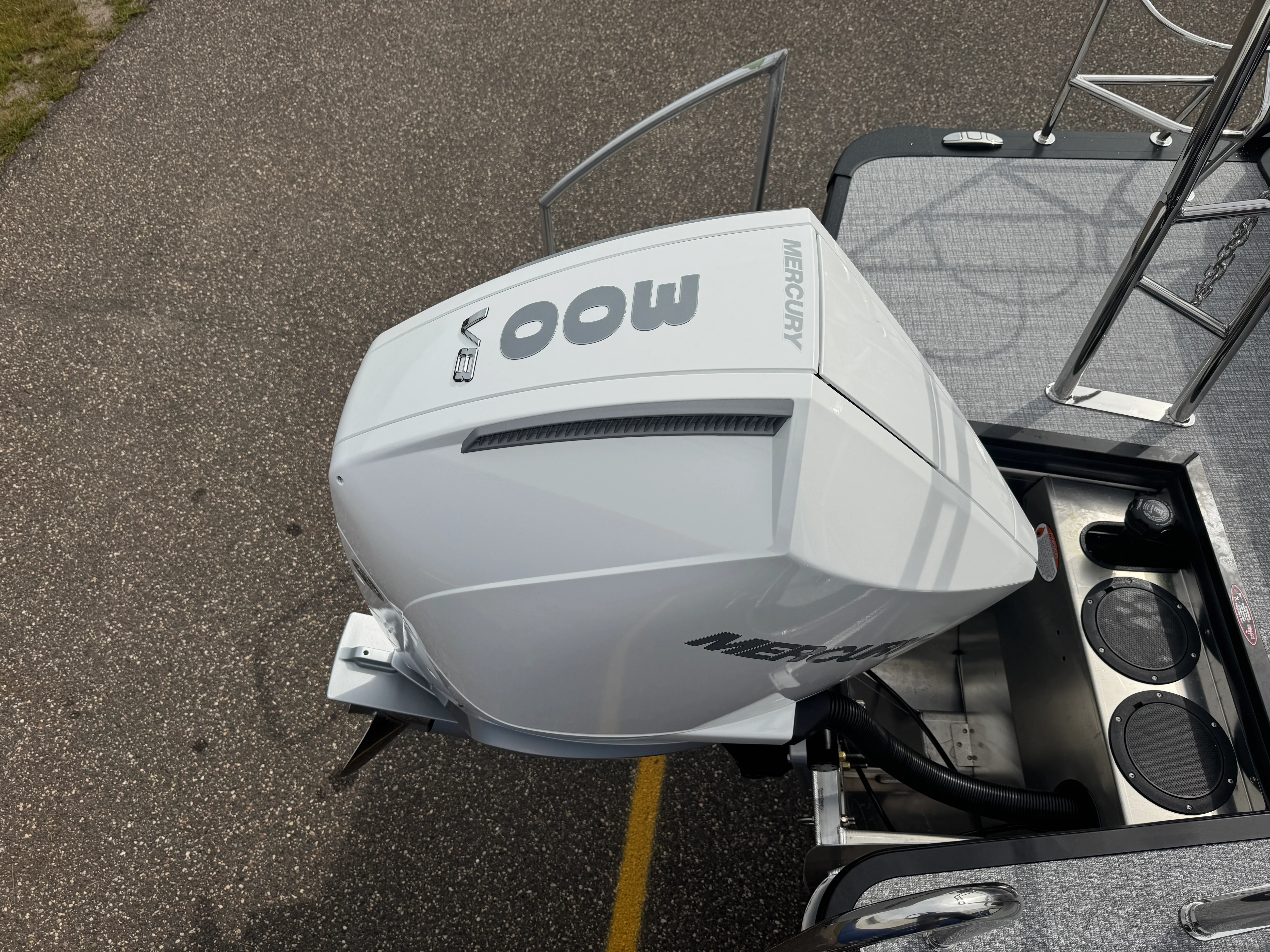 2026 Harris 230 Grand Mariner Image Thumbnail #8