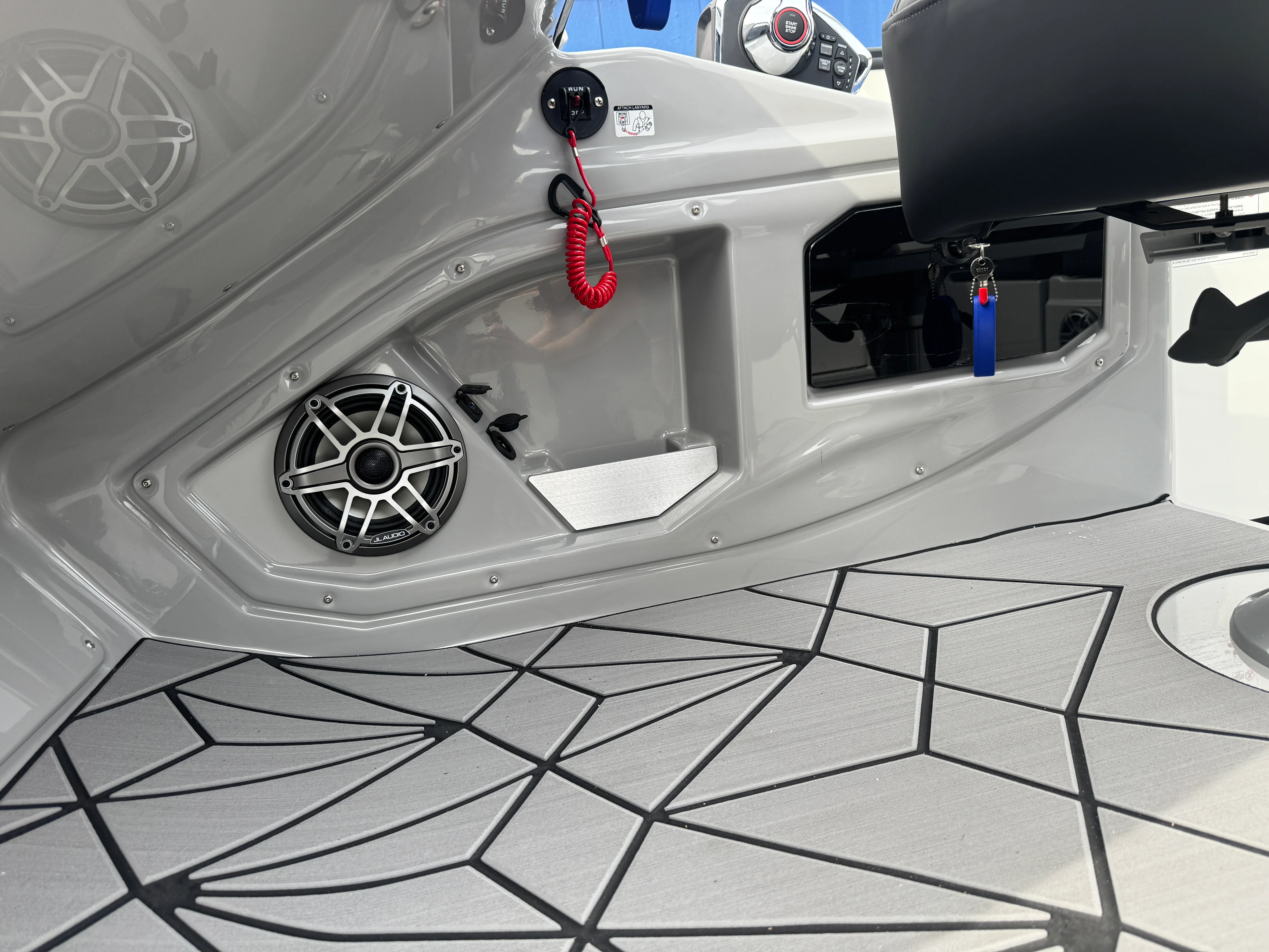 2026 Harris 230 Grand Mariner Image Thumbnail #38