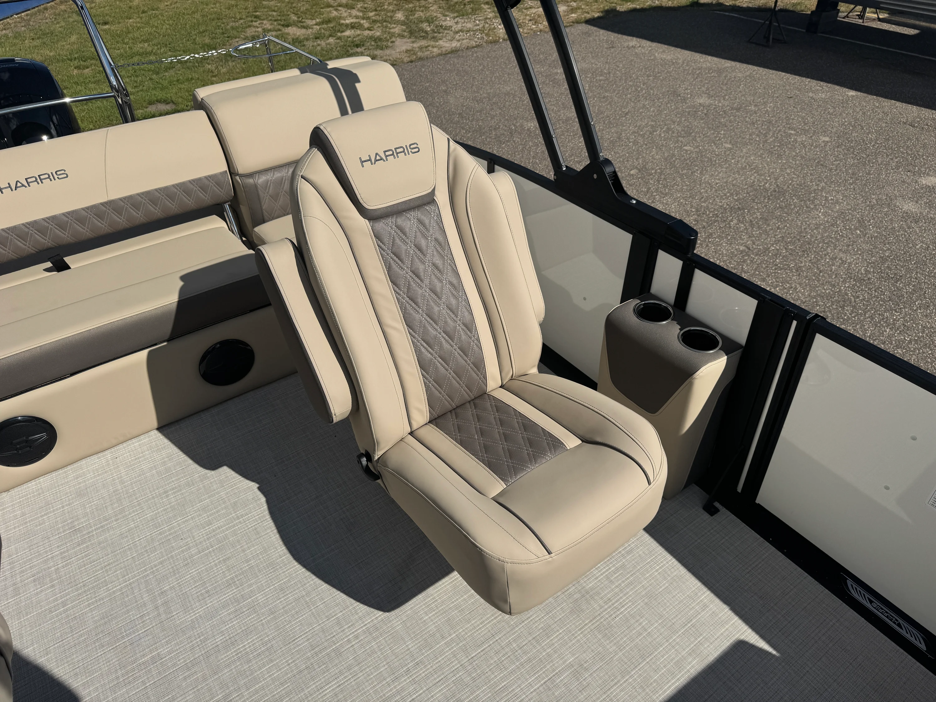 2026 Harris Cruiser 230 Image Thumbnail #23