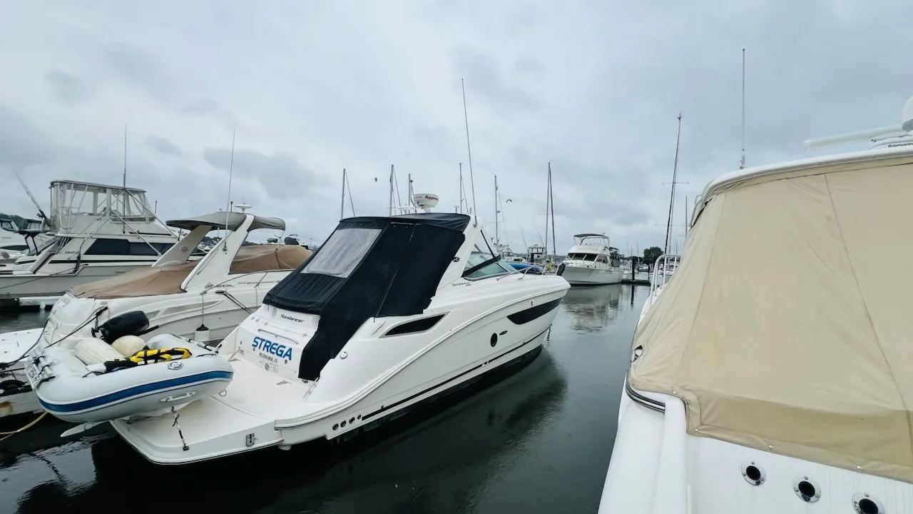 2014 Sea Ray 350 SUNDANCER Image Thumbnail #3
