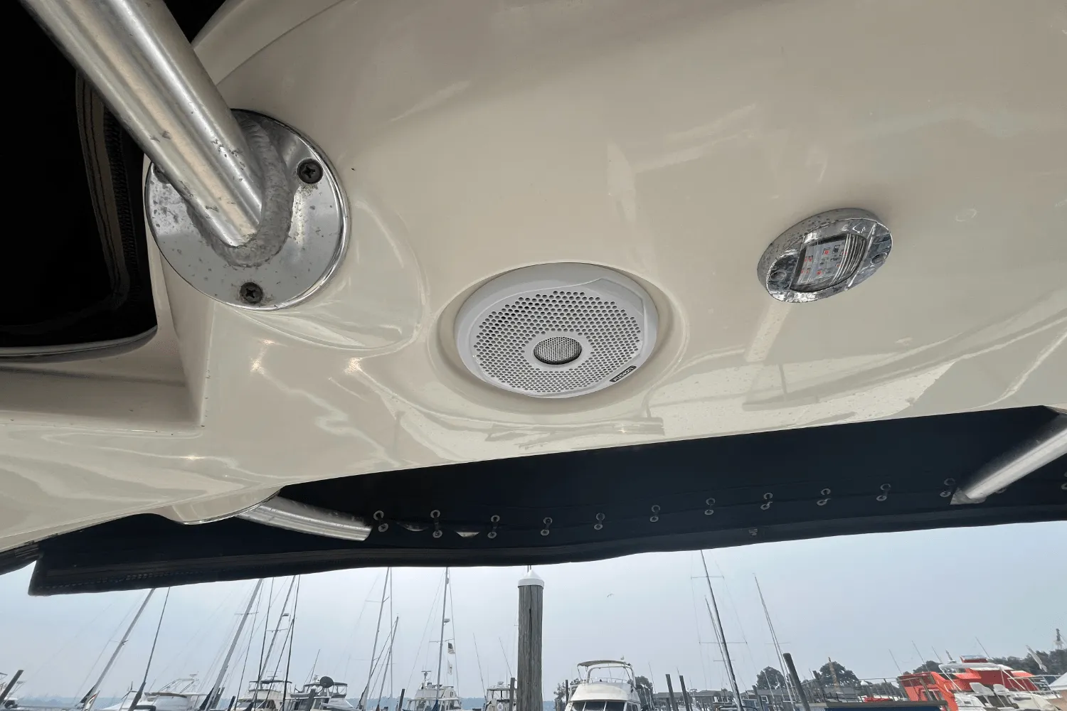 2014 Sea Ray 350 SUNDANCER Image Thumbnail #50