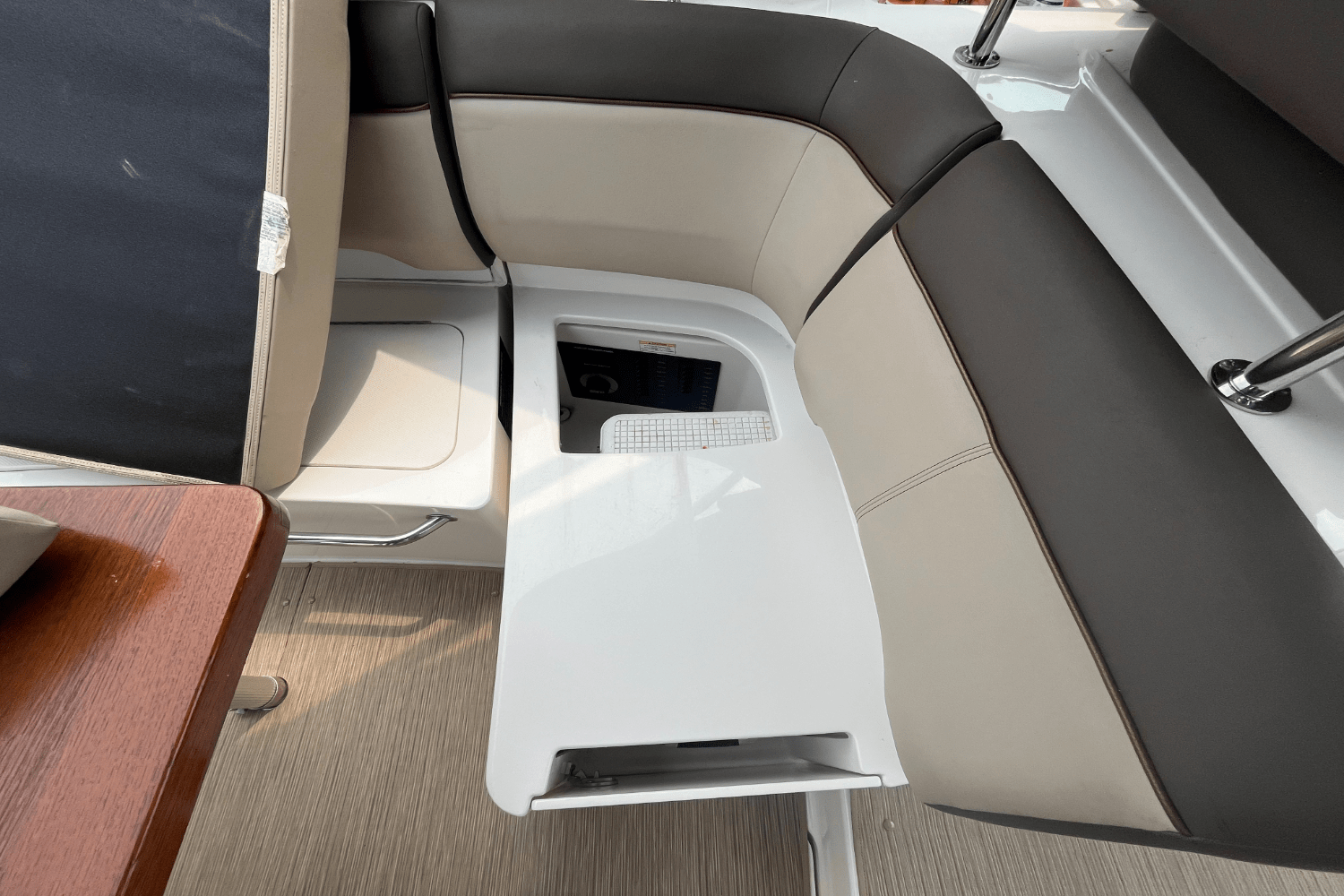 2014 Sea Ray 350 DAN-SD Image Thumbnail #12