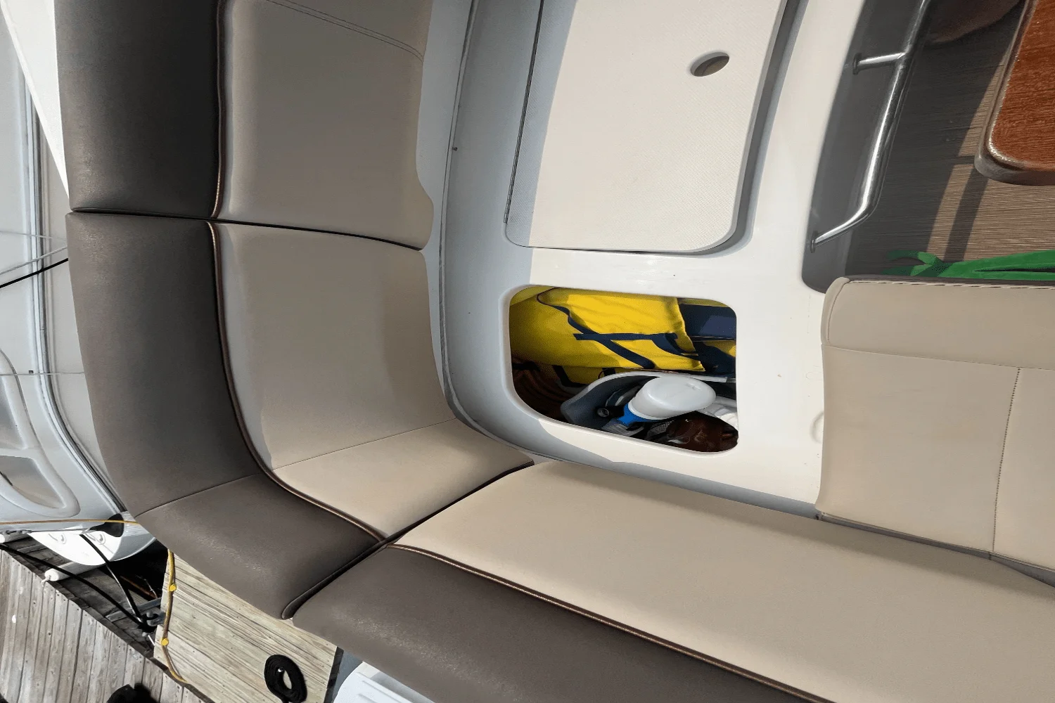 2014 Sea Ray 350 SUNDANCER Image Thumbnail #13