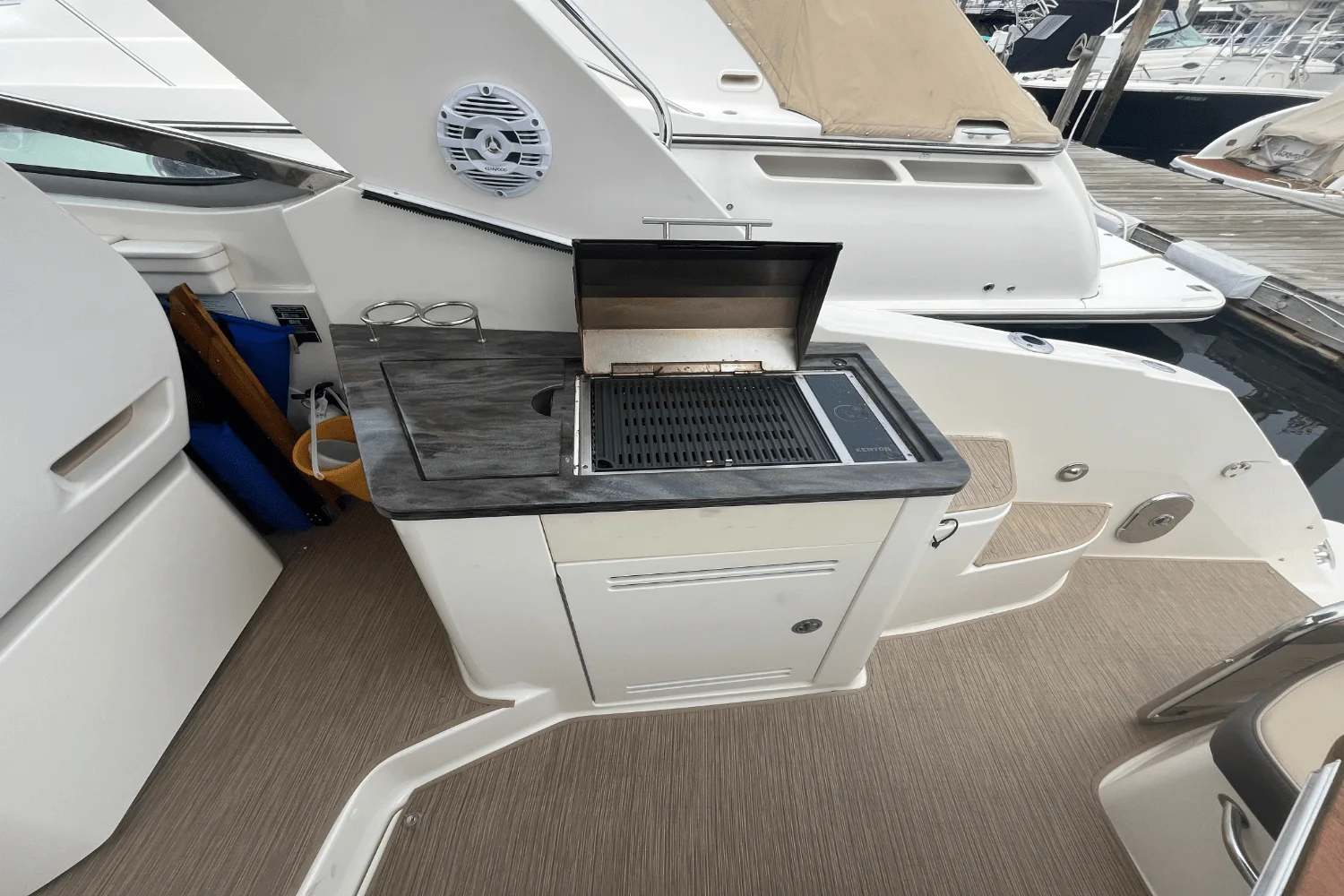 2014 Sea Ray 350 SUNDANCER Image Thumbnail #18