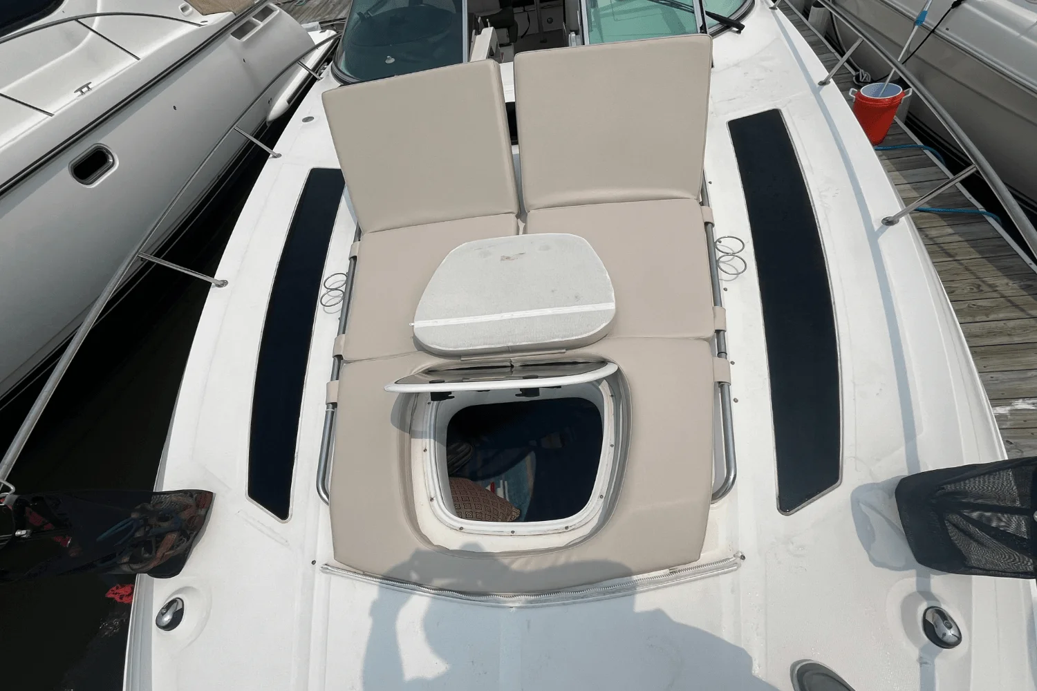 2014 Sea Ray 350 SUNDANCER Image Thumbnail #36