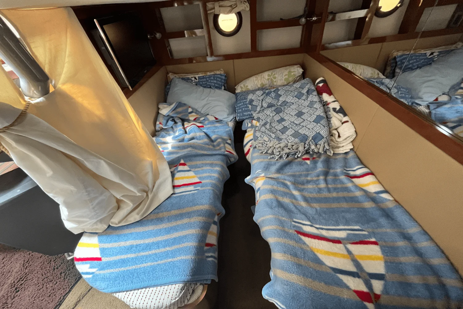 2014 Sea Ray 350 SUNDANCER Image Thumbnail #40