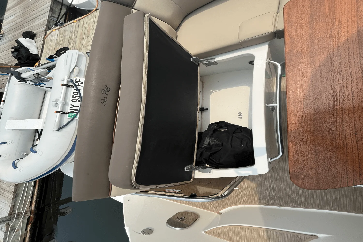 2014 Sea Ray 350 SUNDANCER Image Thumbnail #16