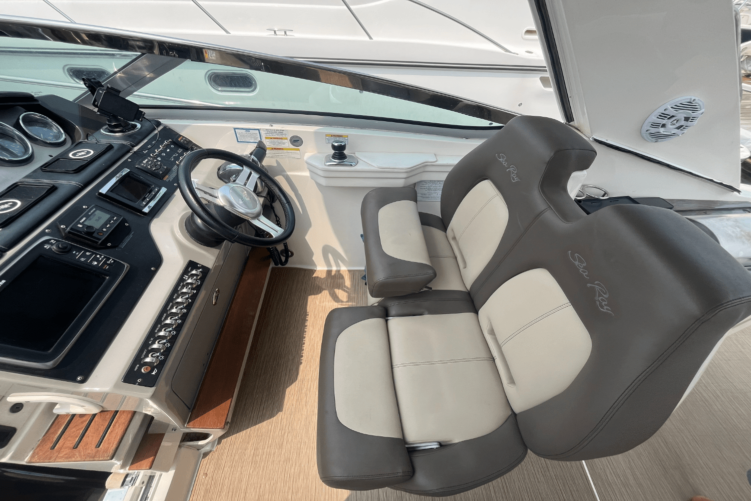 2014 Sea Ray 350 DAN-SD Image Thumbnail #22