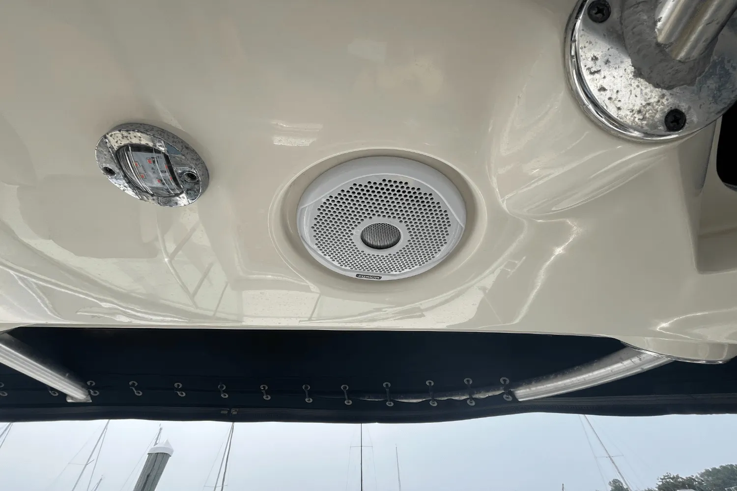 2014 Sea Ray 350 SUNDANCER Image Thumbnail #49