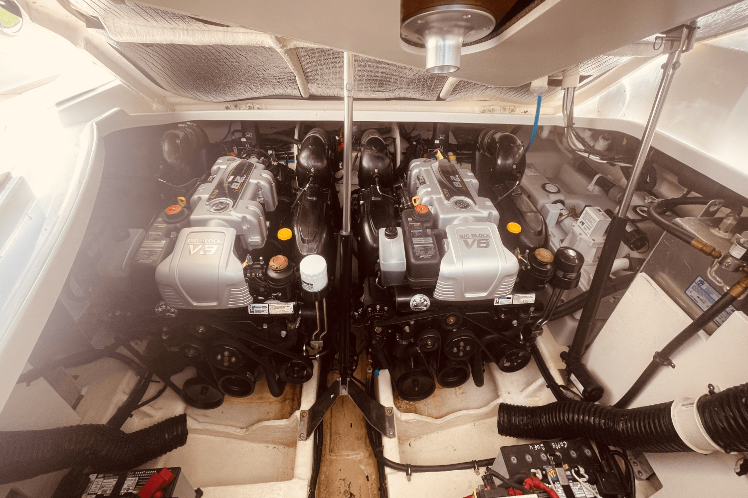 2021 Sea Ray 350 SUNDANCER COUPE Image Thumbnail #70