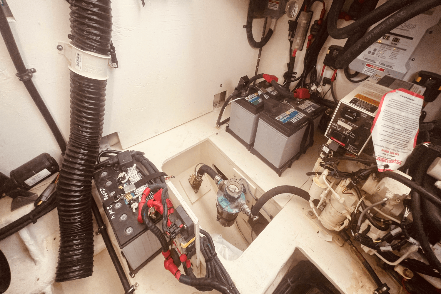 2021 Sea Ray 350 SUNDANCER COUPE Image Thumbnail #73