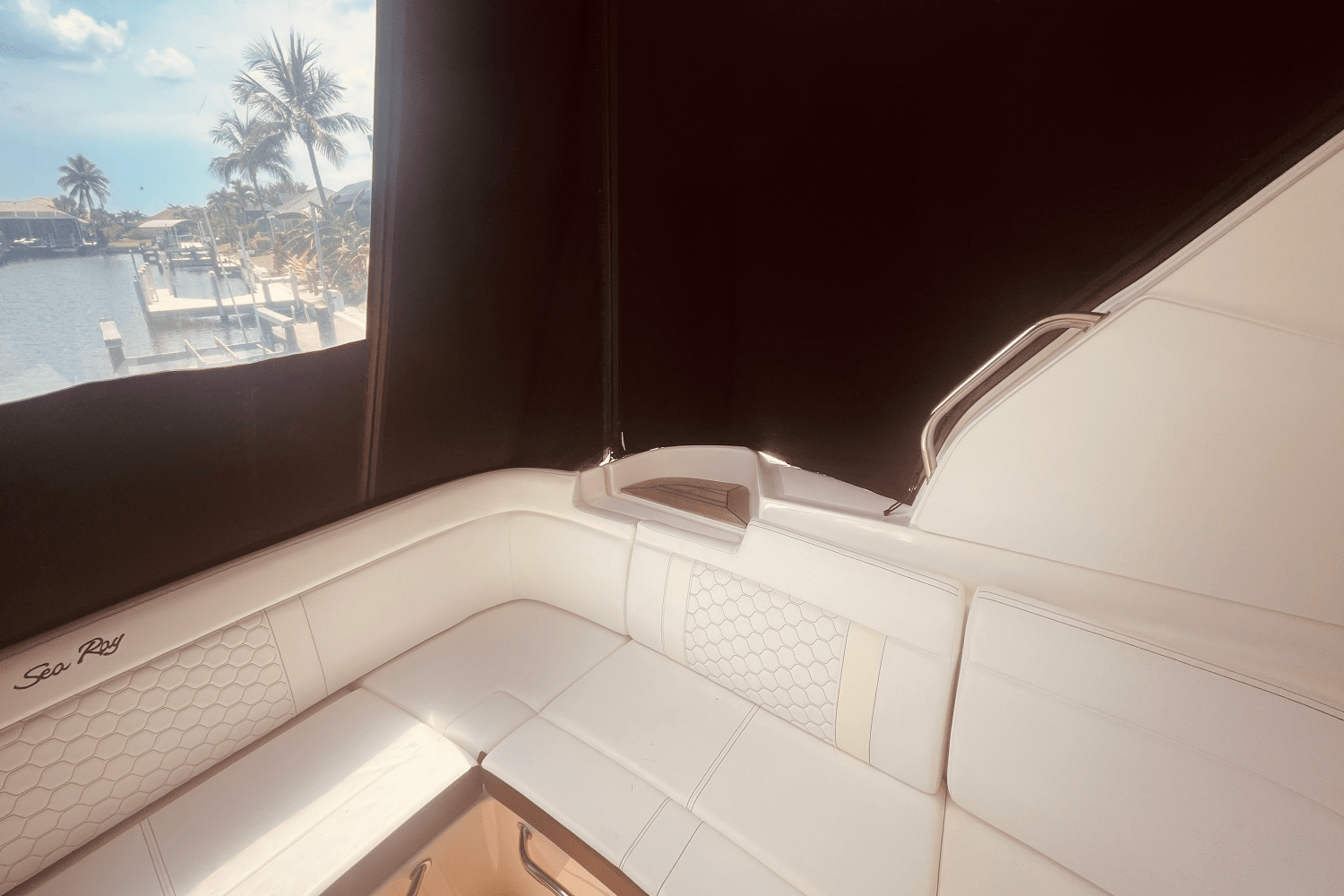 2021 Sea Ray 350 SUNDANCER COUPE Image Thumbnail #63