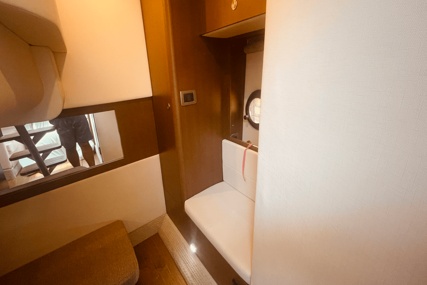 2021 Sea Ray 350 SUNDANCER COUPE Image Thumbnail #27