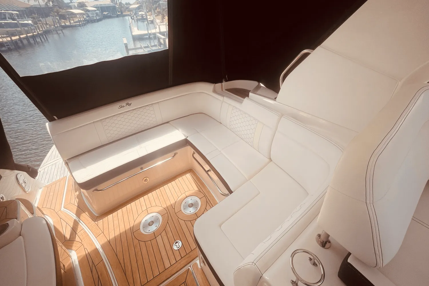 2021 Sea Ray 350 SUNDANCER COUPE Image Thumbnail #60