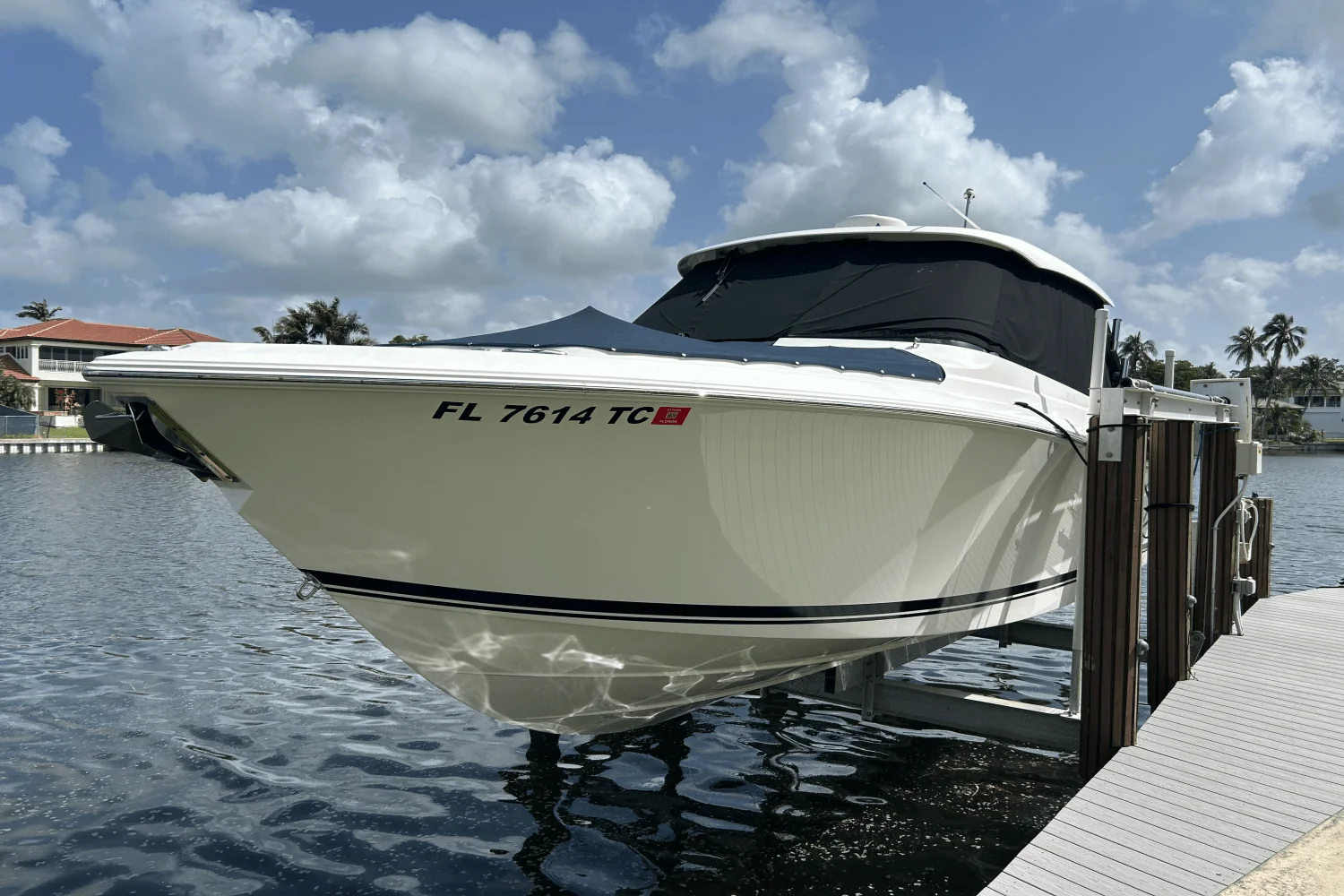 2022 Pursuit DC295 Image Thumbnail #2